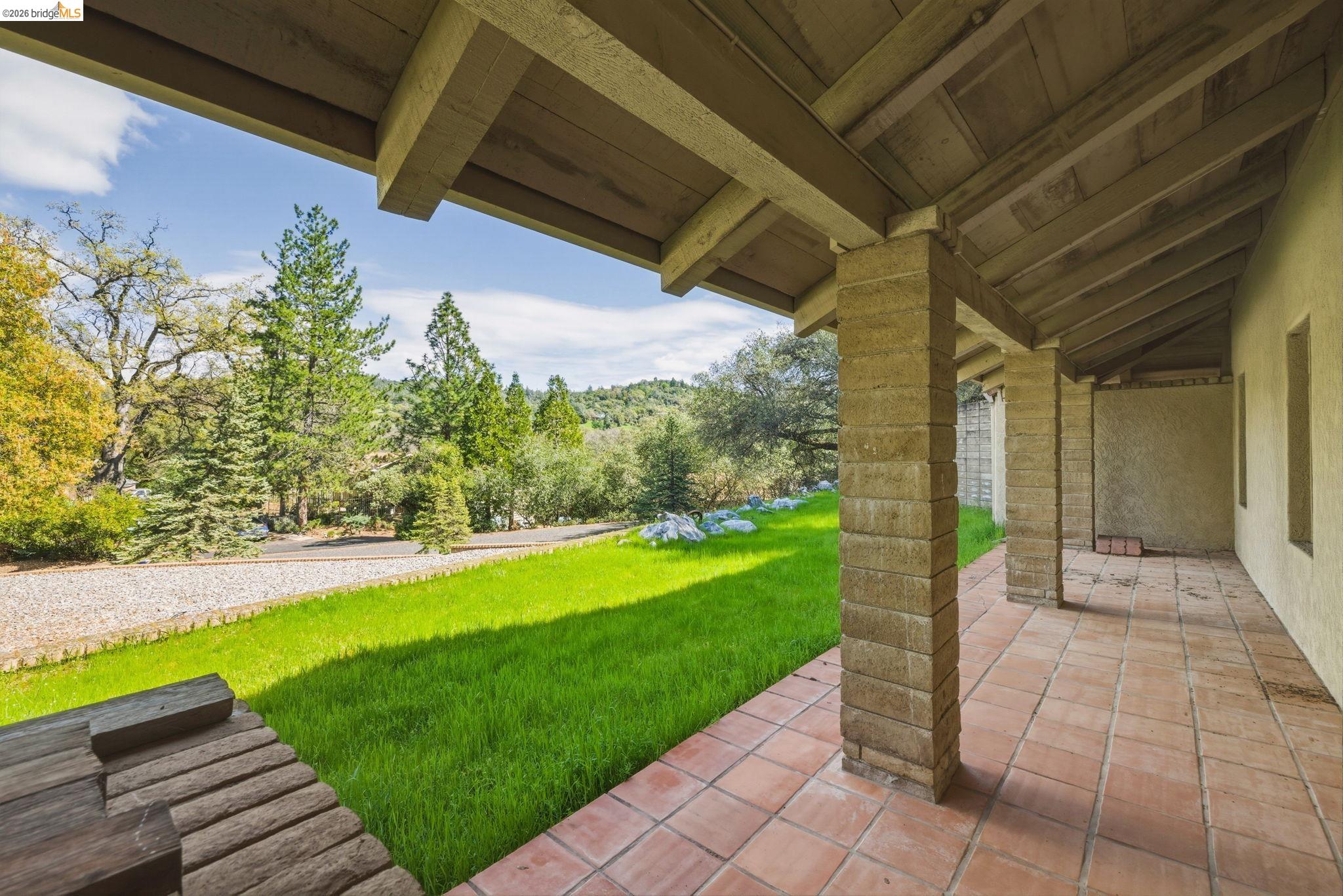 Detail Gallery Image 7 of 51 For 23608 Porcina Way, Columbia,  CA 95310 - 4 Beds | 4 Baths