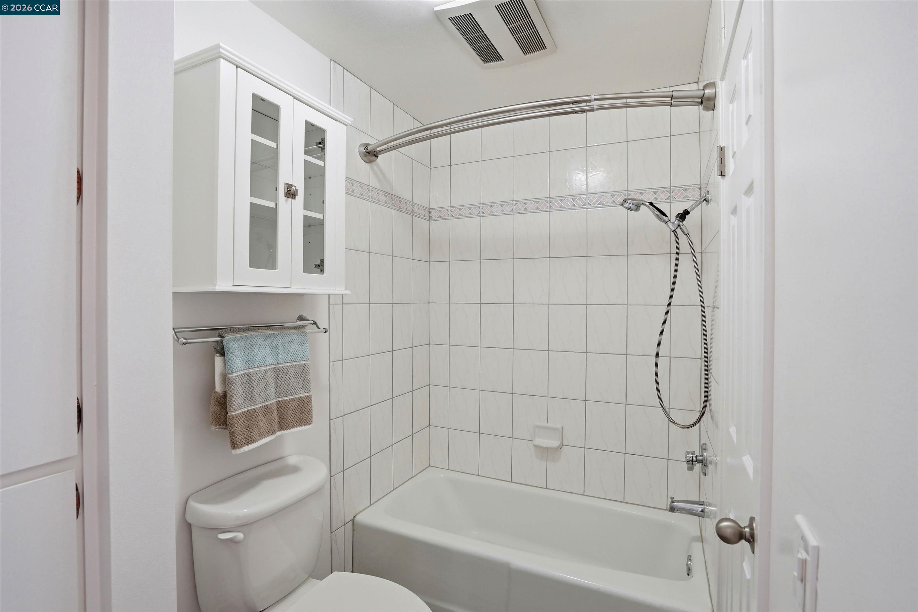 Photo #18: 41126562 Listing: Photo #18