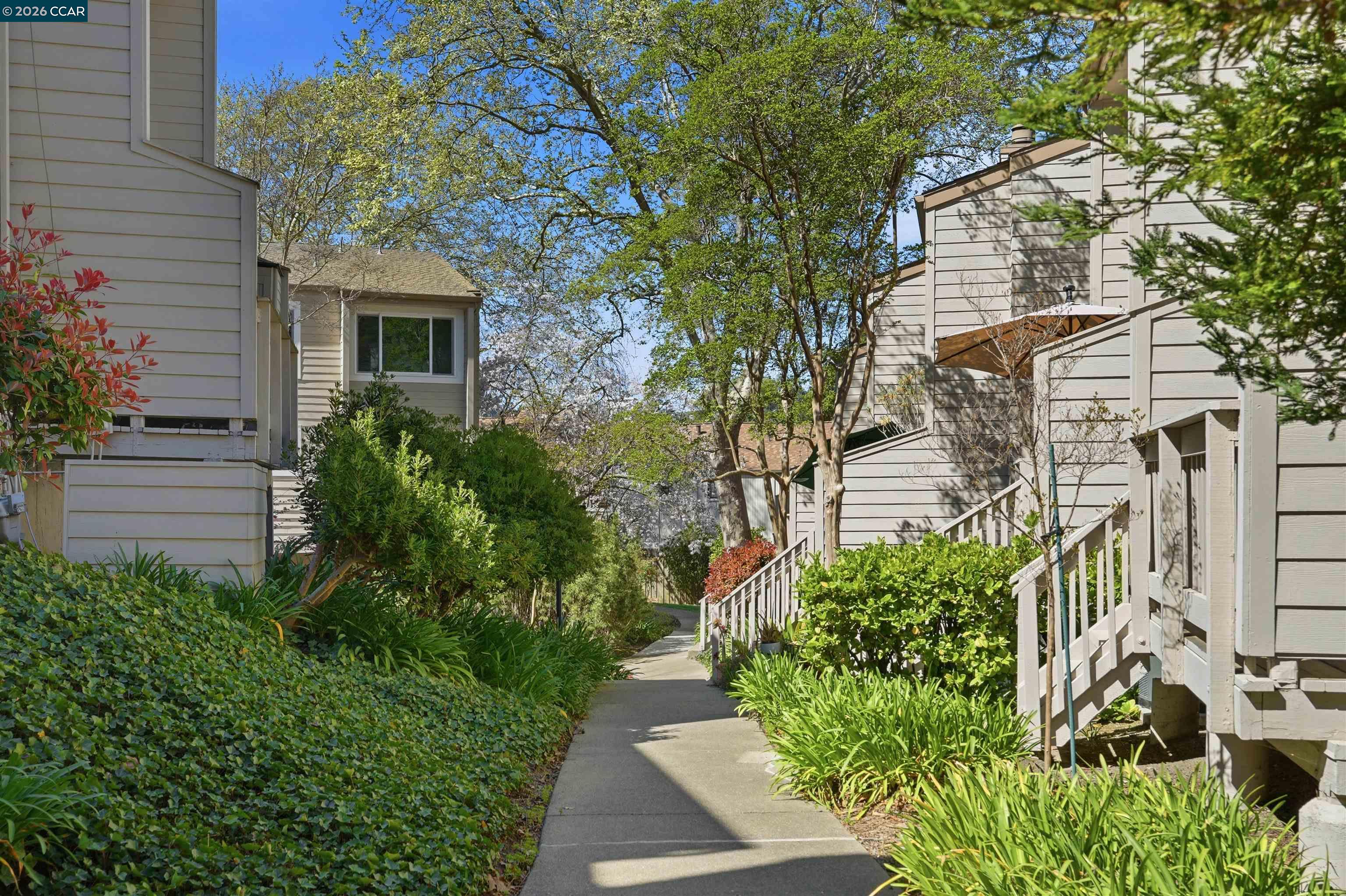 Detail Gallery Image 24 of 31 For 460 Woodminster Drive, Moraga,  CA 94556-2319 - 2 Beds | 1/1 Baths