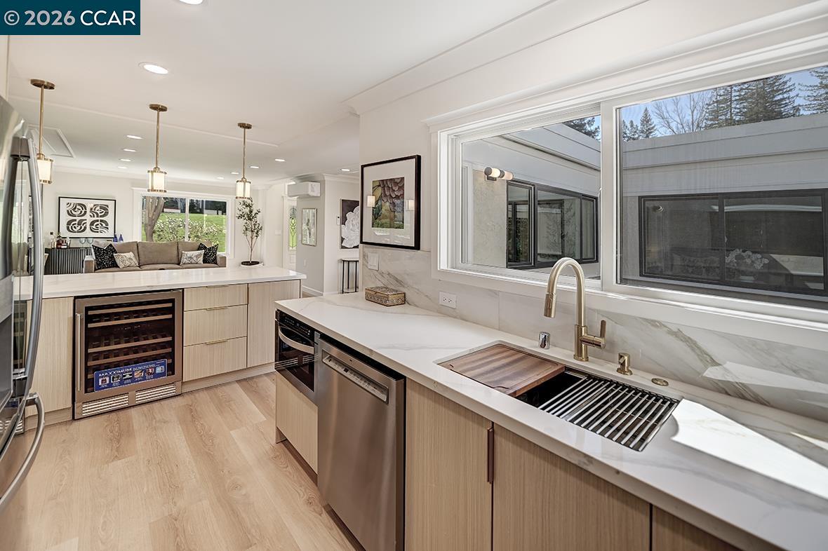 Photo #8: 41126563 Listing: Photo #8