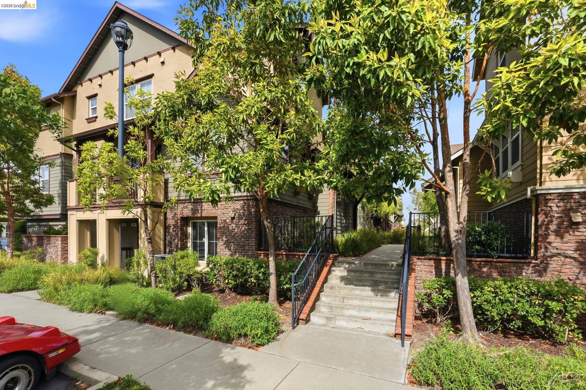Photo #2: 41126565 Listing: Photo #2