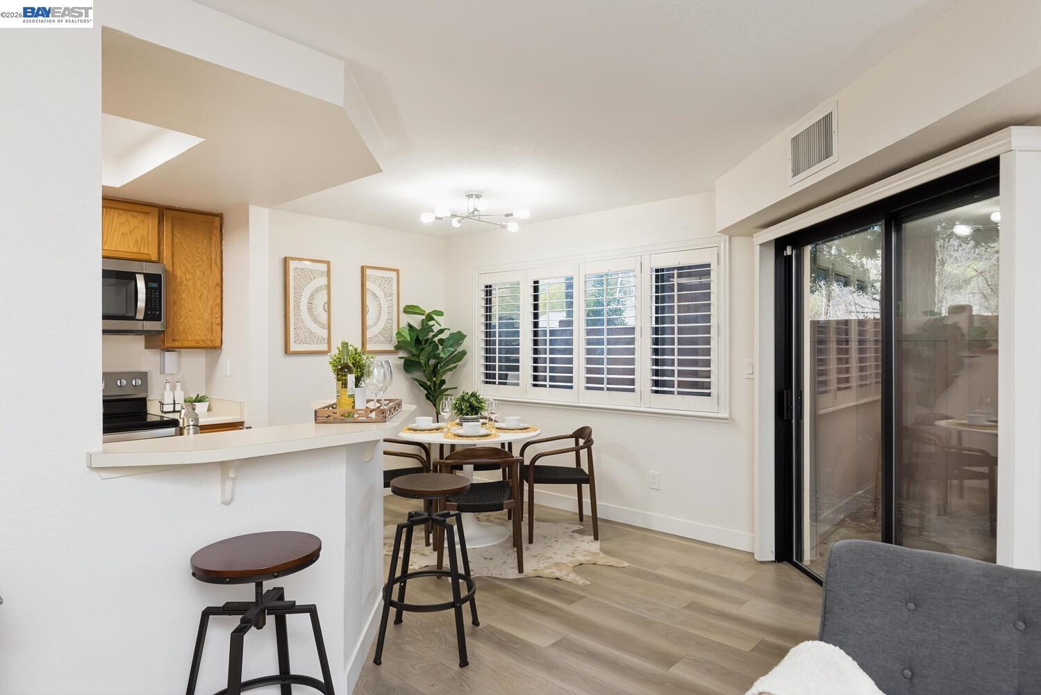 Photo #9: 41126566 Listing: Photo #9