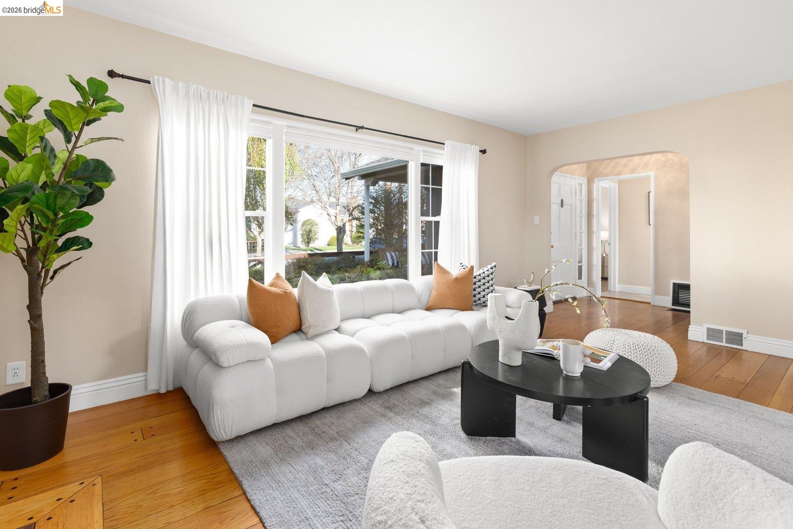 Detail Gallery Image 15 of 57 For 409 Pershing Dr, San Leandro,  CA 94577 - 3 Beds | 2 Baths