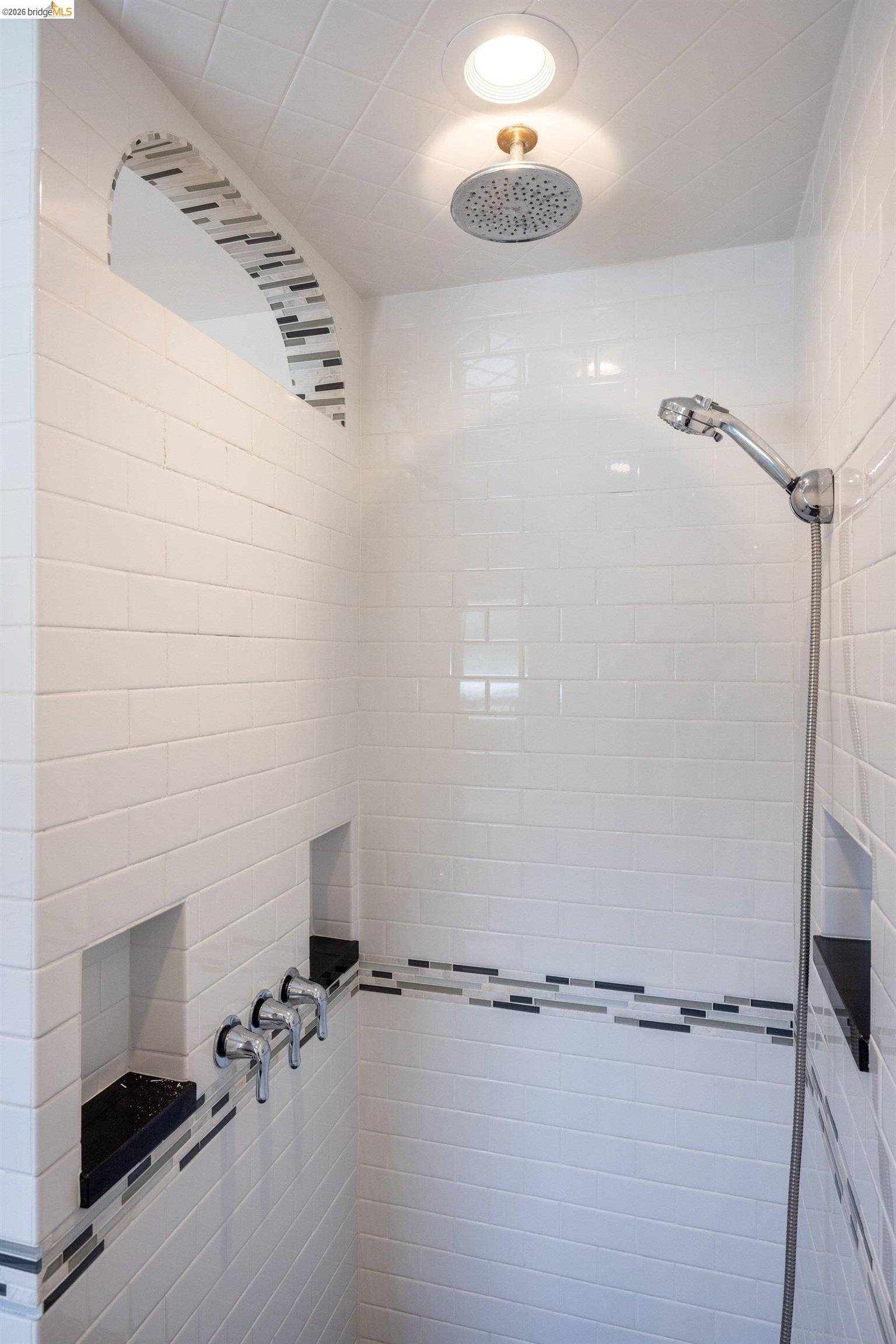 Detail Gallery Image 31 of 57 For 409 Pershing Dr, San Leandro,  CA 94577 - 3 Beds | 2 Baths