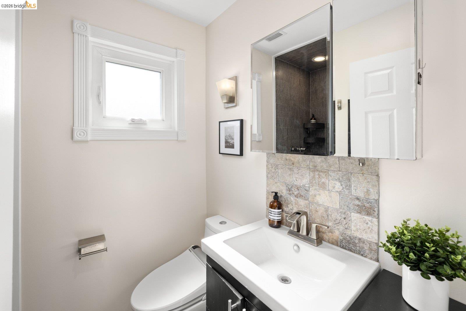 Detail Gallery Image 32 of 57 For 409 Pershing Dr, San Leandro,  CA 94577 - 3 Beds | 2 Baths