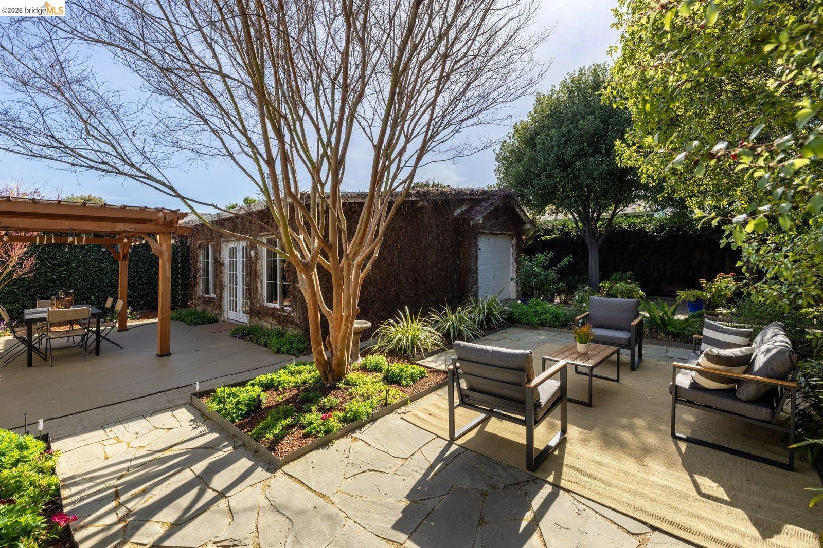 Detail Gallery Image 47 of 57 For 409 Pershing Dr, San Leandro,  CA 94577 - 3 Beds | 2 Baths