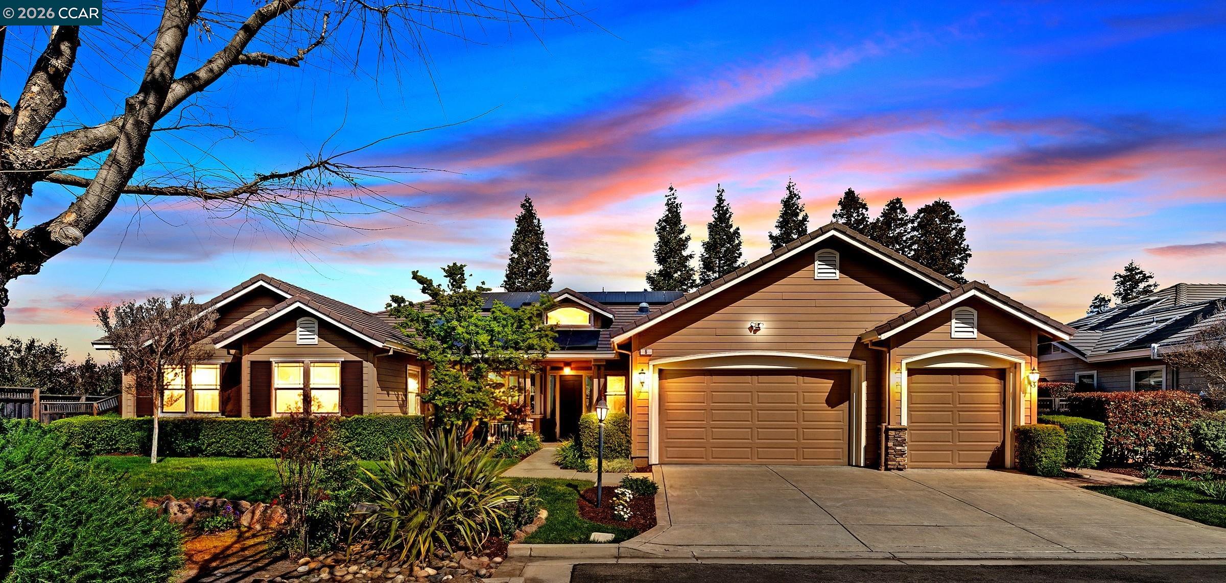 Detail Gallery Image 2 of 43 For 5 Pardi Ln, Clayton,  CA 94517 - 5 Beds | 3 Baths