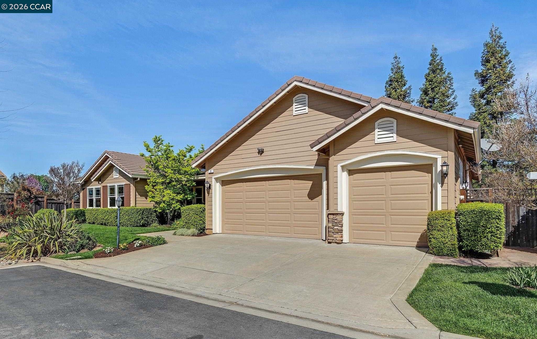 5 Pardi Ln, Clayton, CA, 94517