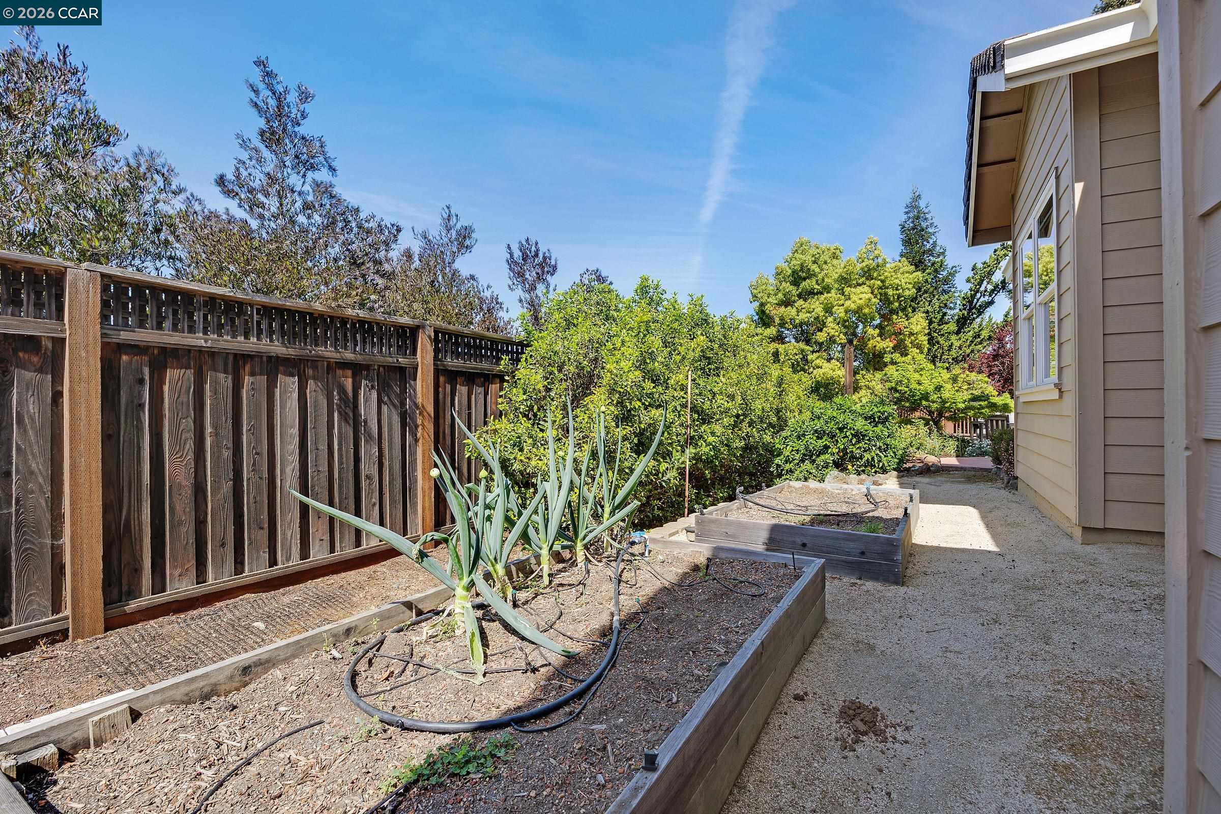 5 Pardi Ln, Clayton, CA, 94517