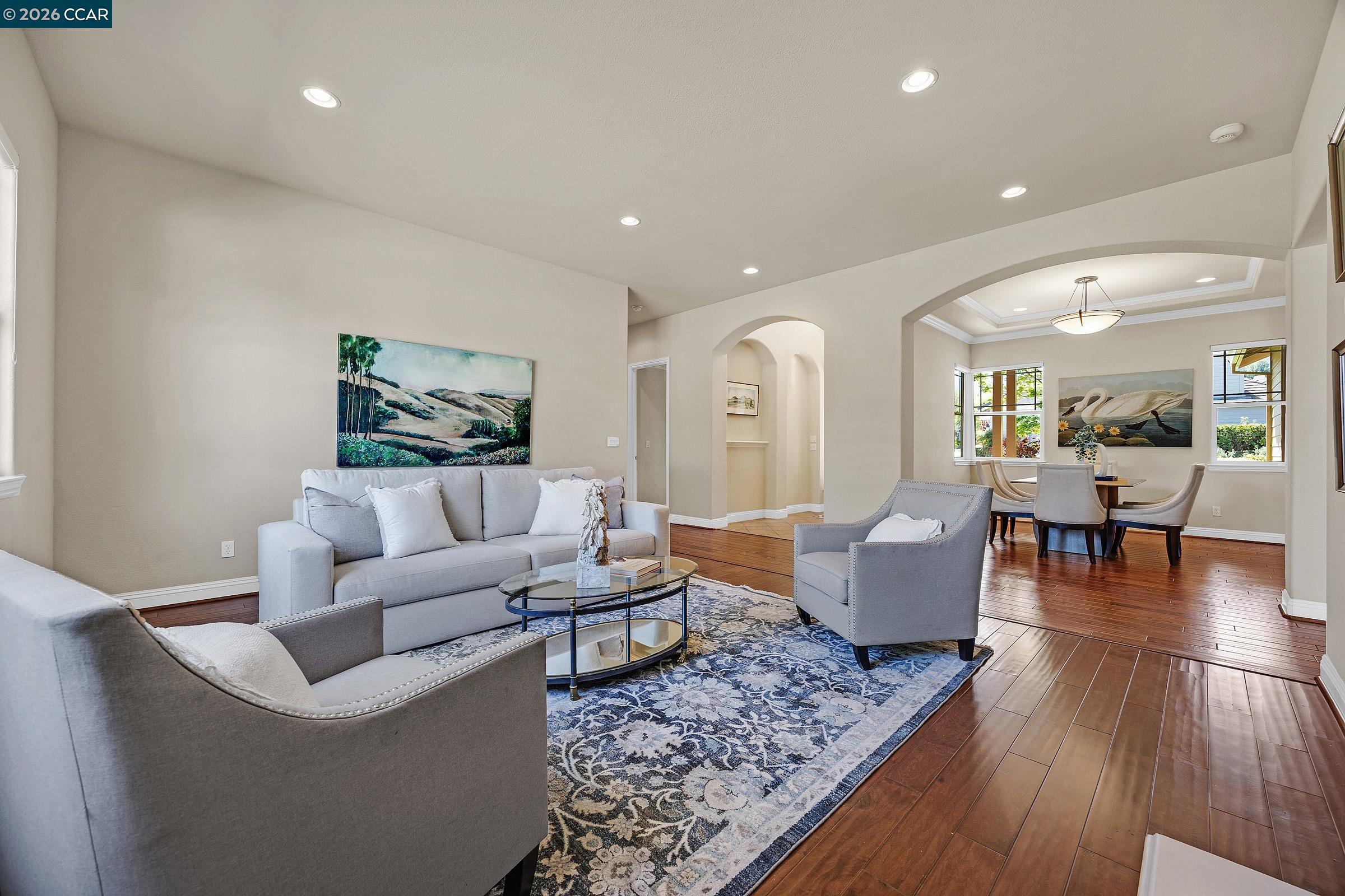 Detail Gallery Image 9 of 43 For 5 Pardi Ln, Clayton,  CA 94517 - 5 Beds | 3 Baths