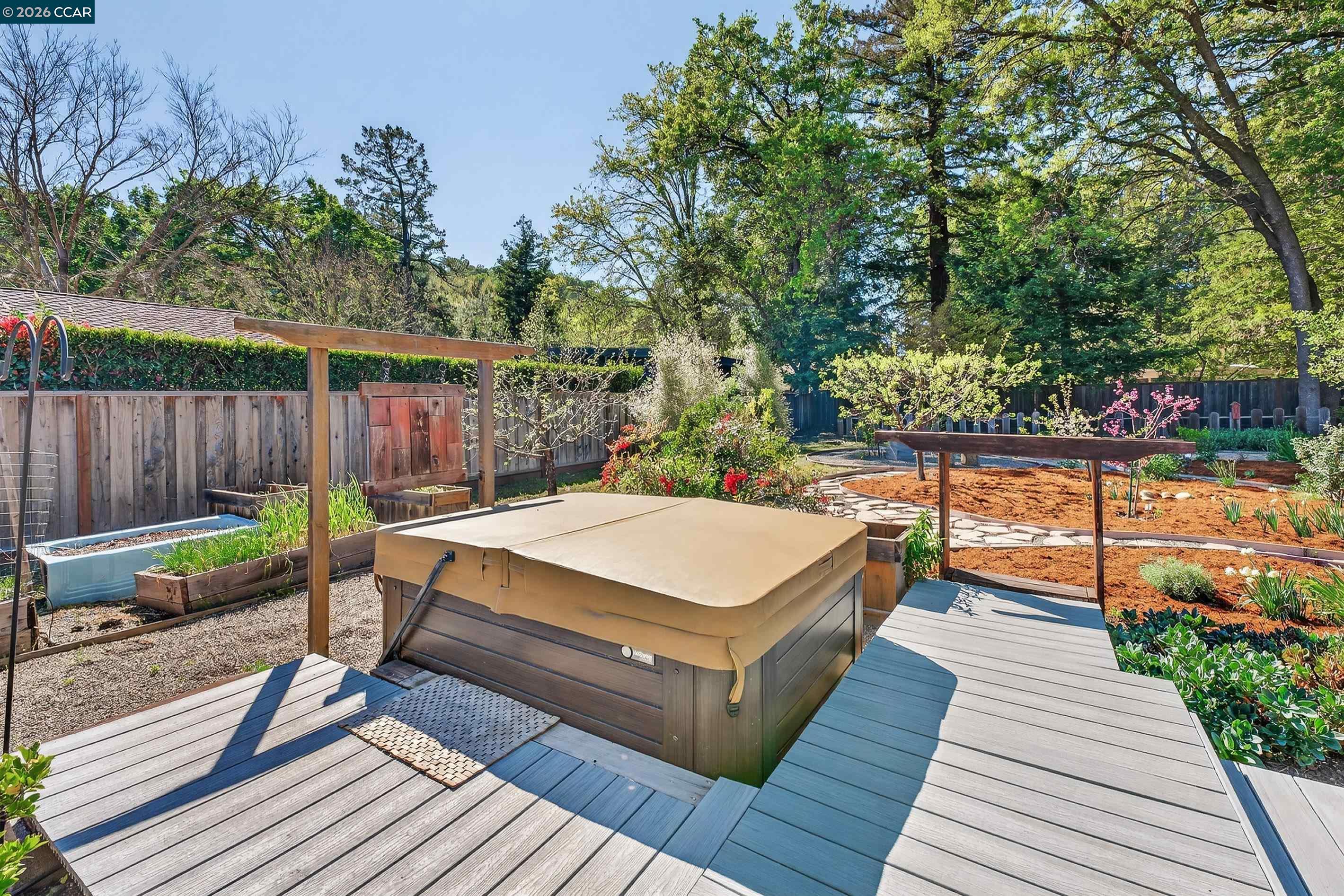 Detail Gallery Image 28 of 54 For 261 Montecillo Drive, Walnut Creek,  CA 94595 - 3 Beds | 2 Baths