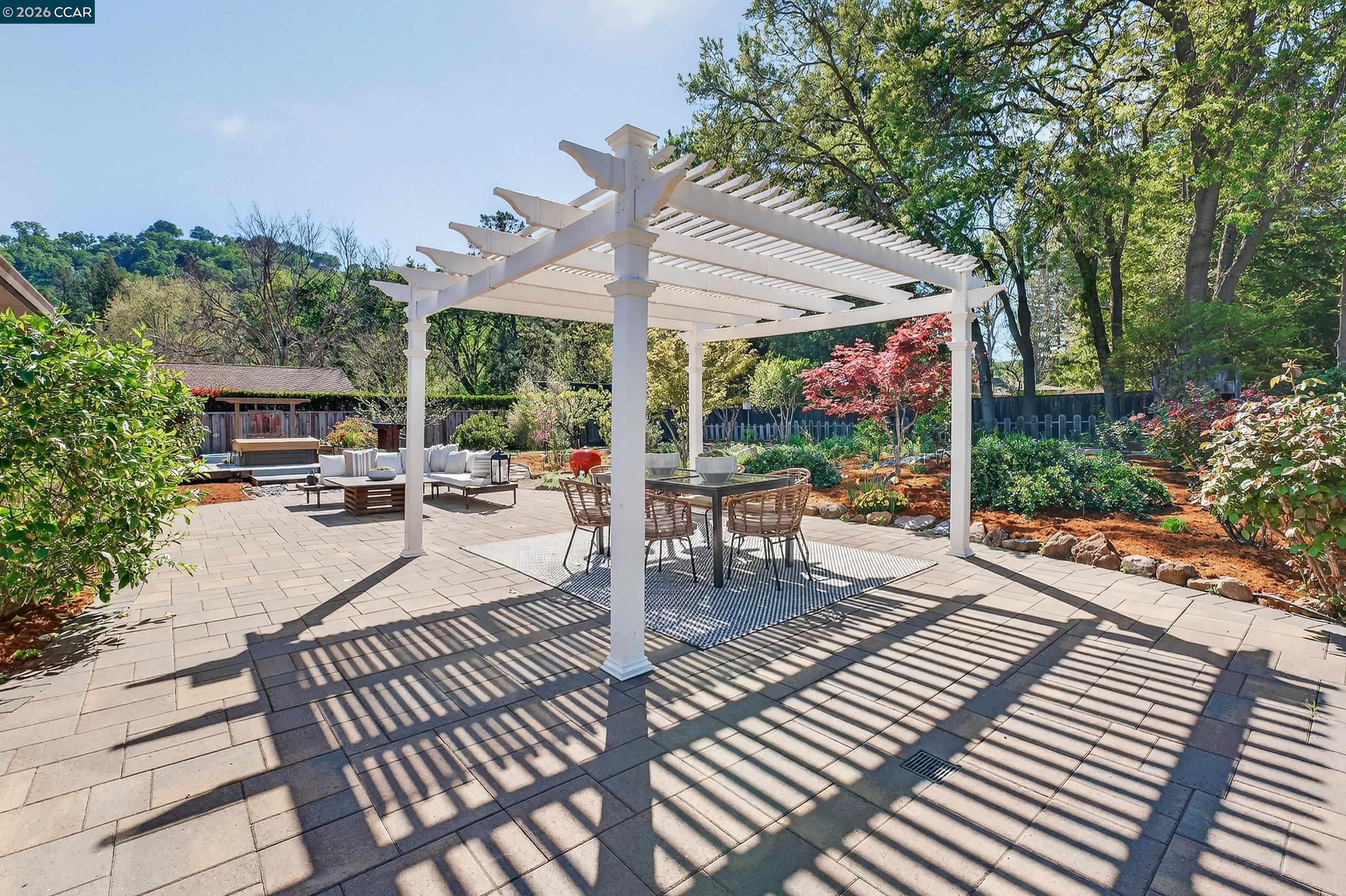 Detail Gallery Image 32 of 54 For 261 Montecillo Drive, Walnut Creek,  CA 94595 - 3 Beds | 2 Baths