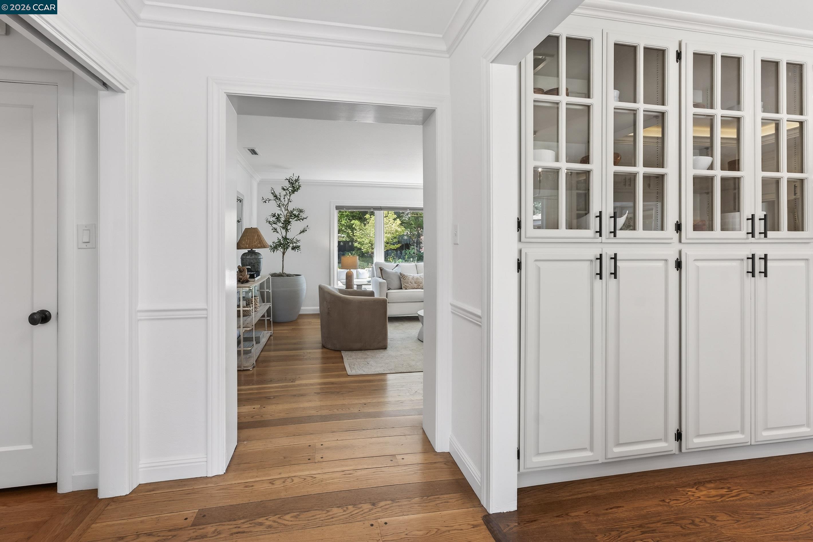 Detail Gallery Image 5 of 54 For 261 Montecillo Drive, Walnut Creek,  CA 94595 - 3 Beds | 2 Baths