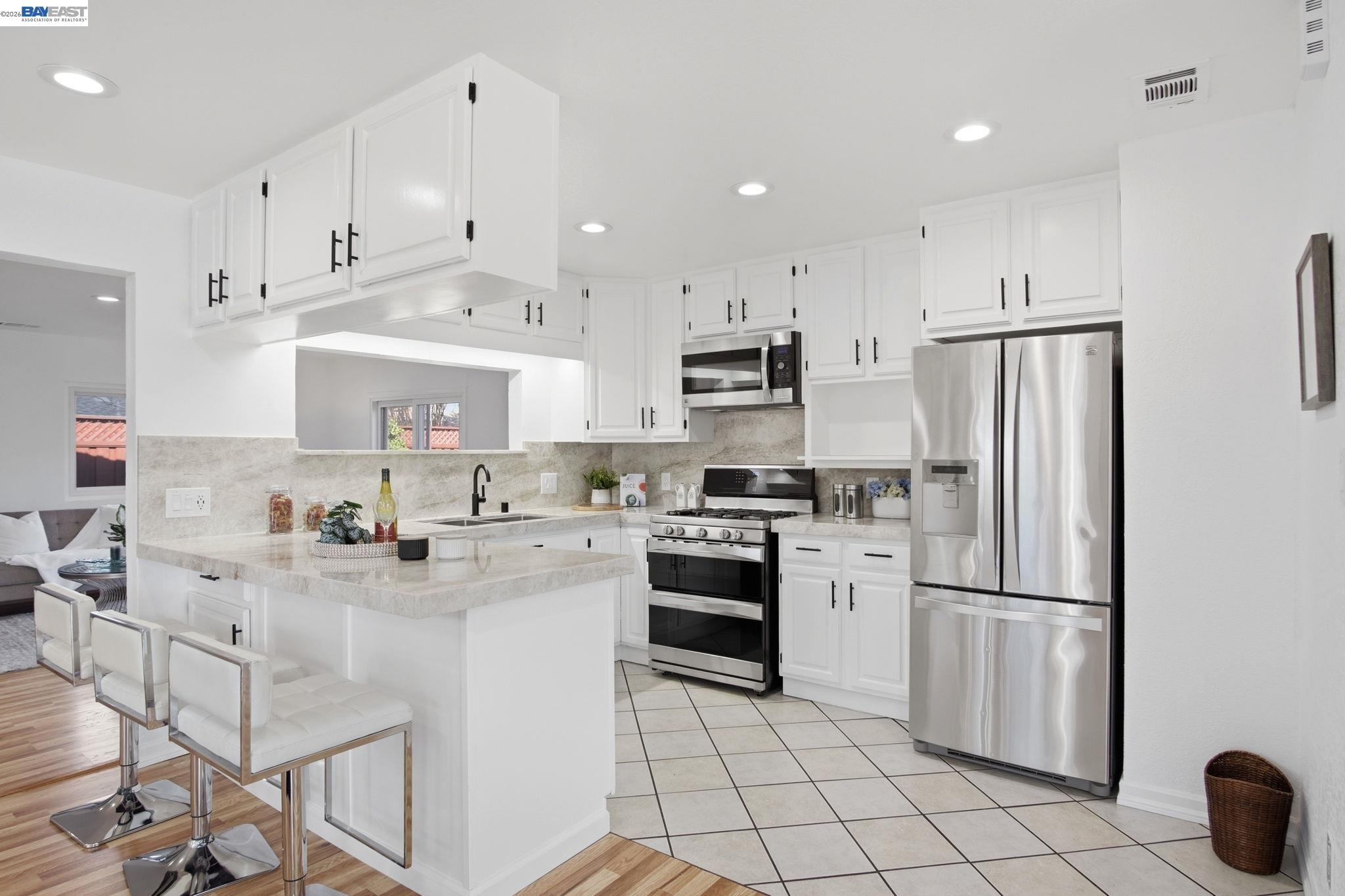 Detail Gallery Image 10 of 43 For 4531 Stevenson Blvd, Fremont,  CA 94538 - 4 Beds | 2 Baths