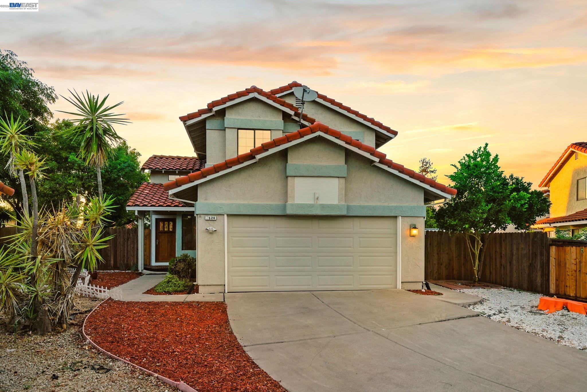 Detail Gallery Image 2 of 58 For 2524 Brazil Ct, Antioch,  CA 94509 - 4 Beds | 3 Baths