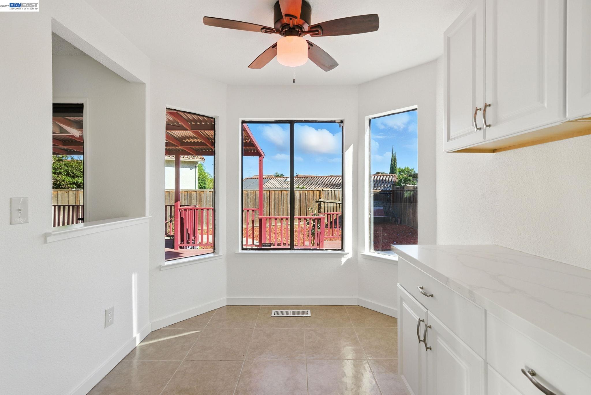 Detail Gallery Image 16 of 58 For 2524 Brazil Ct, Antioch,  CA 94509 - 4 Beds | 3 Baths