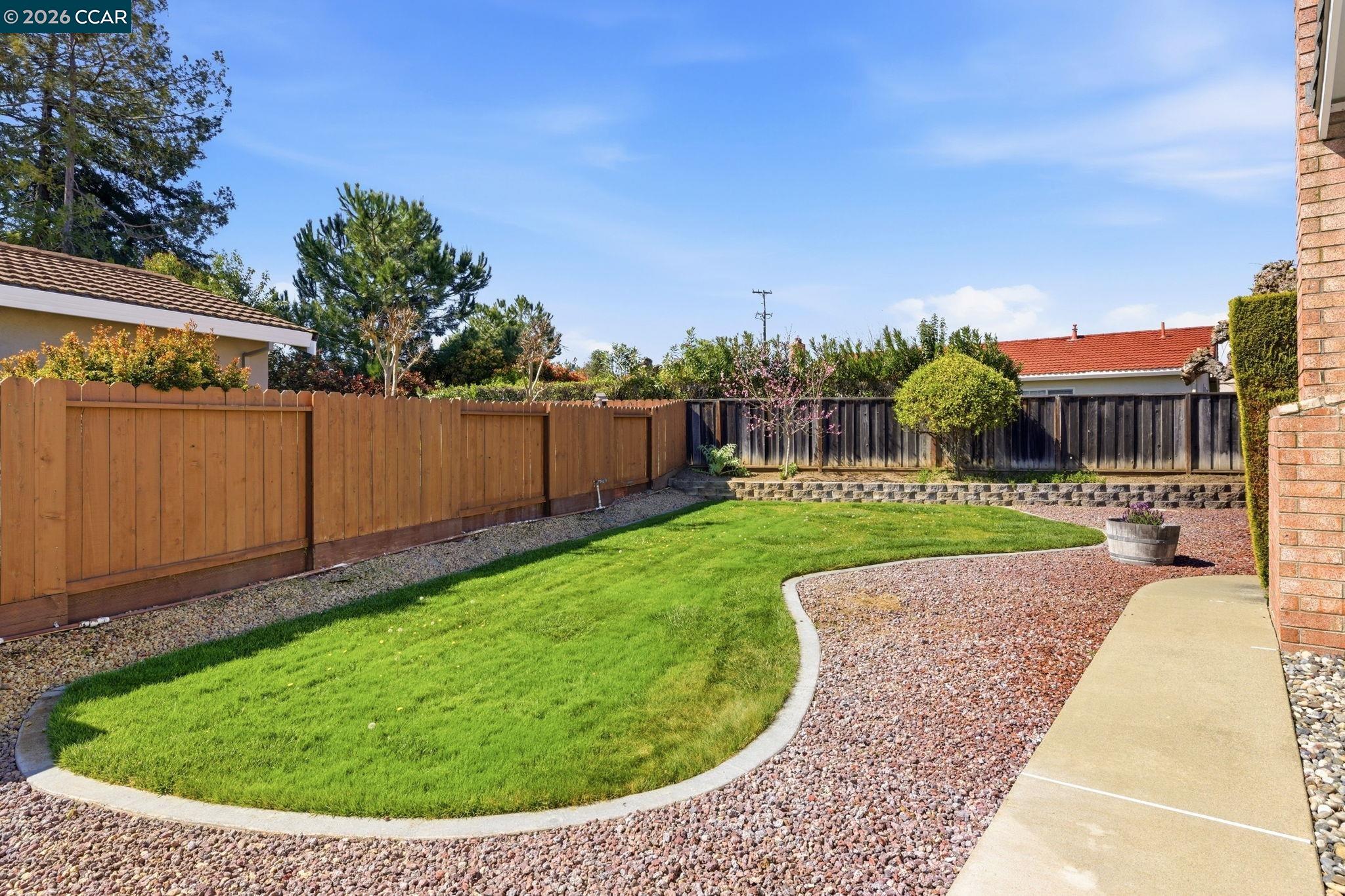 Detail Gallery Image 18 of 20 For 1941 Woodmoor Ct, Concord,  CA 94518 - 3 Beds | 2 Baths