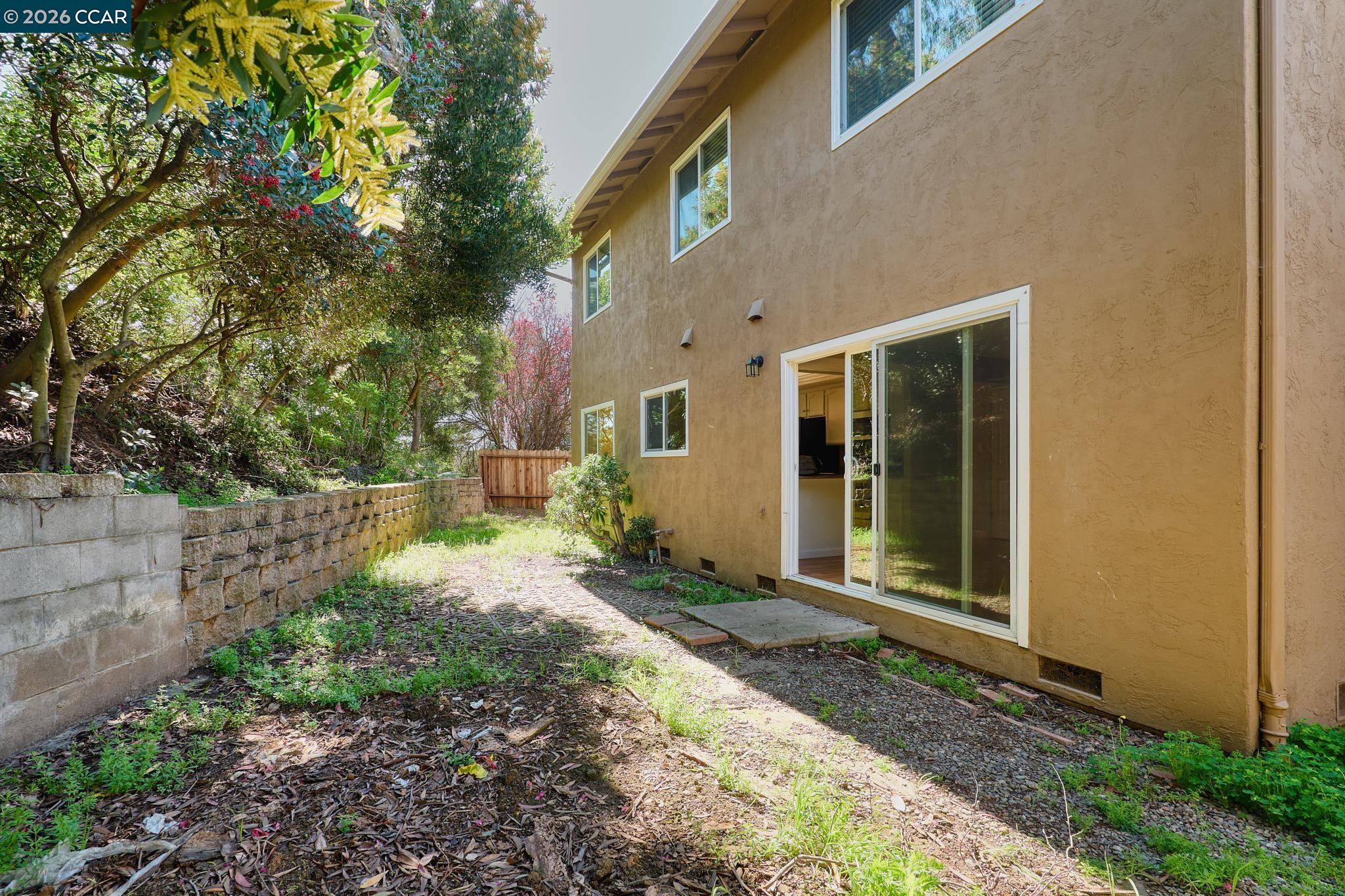 Detail Gallery Image 23 of 25 For 120 Persimmon Dr, Vallejo,  CA 94589 - 4 Beds | 2/1 Baths