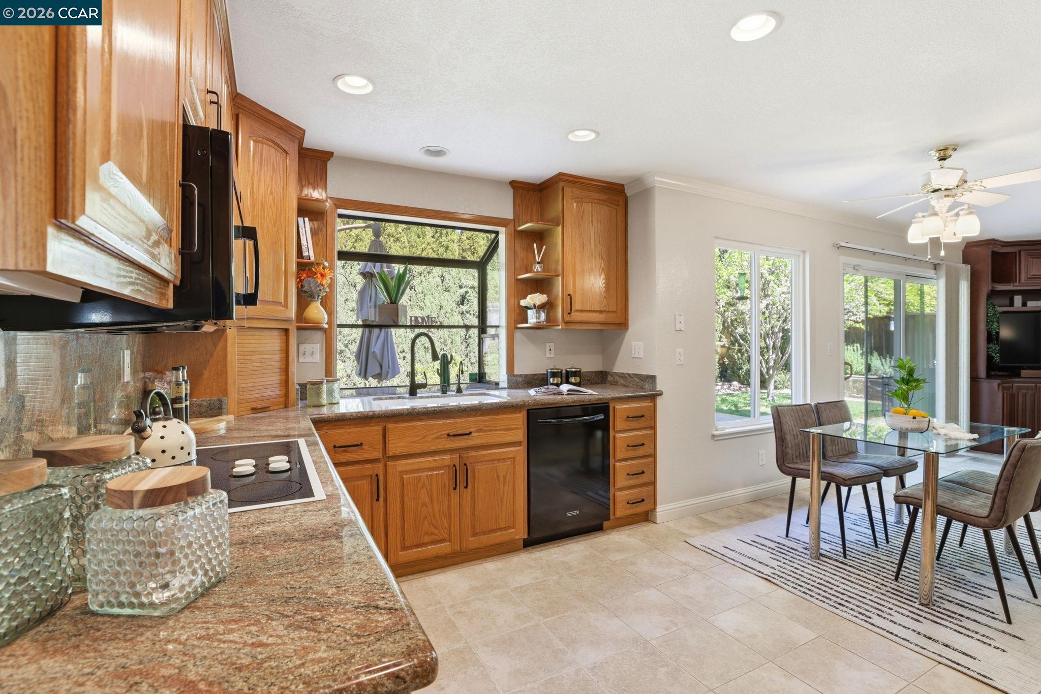 Detail Gallery Image 14 of 41 For 562 Touriga Ct, Pleasanton,  CA 94566 - 4 Beds | 2/1 Baths