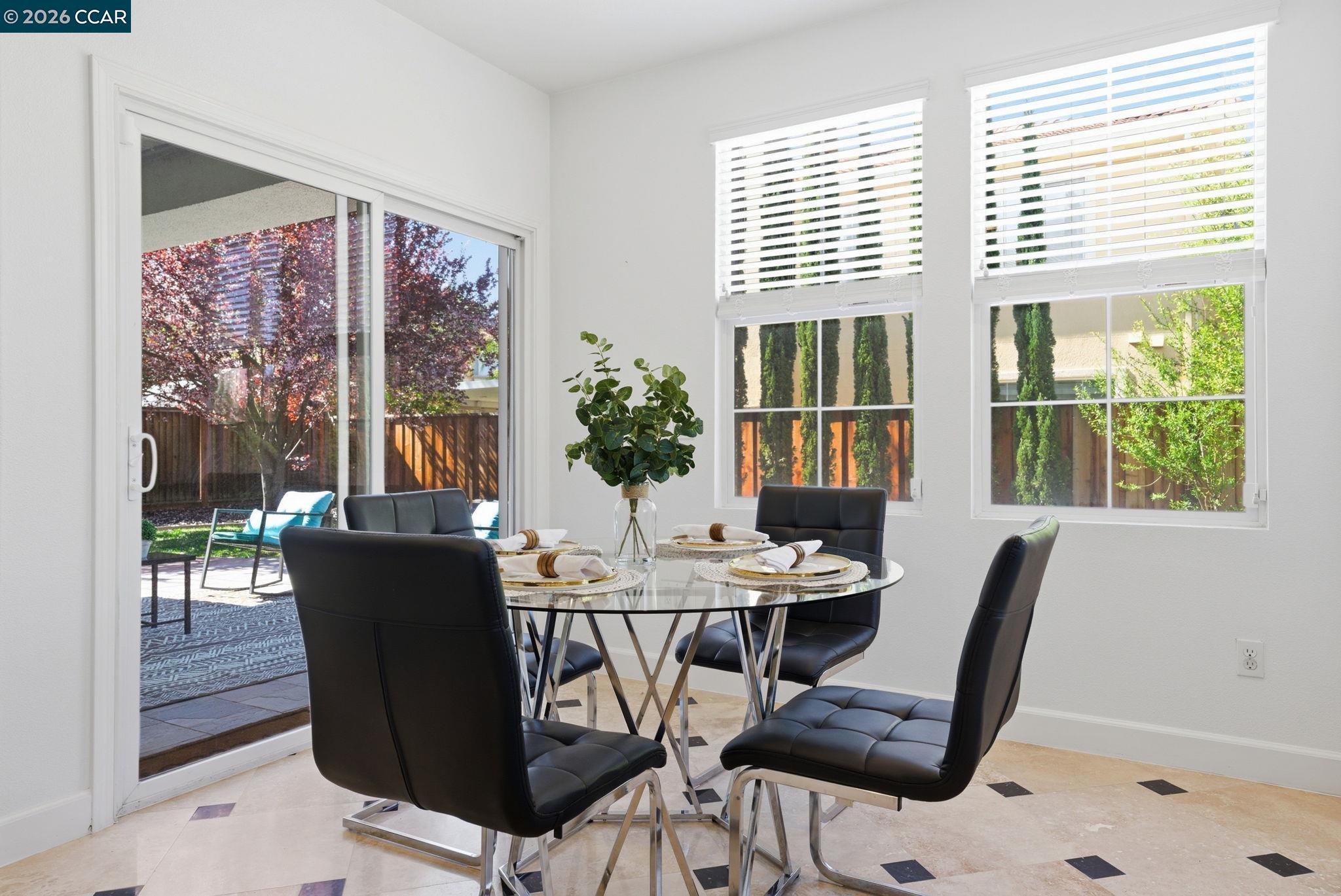 Detail Gallery Image 16 of 60 For 5324 Swainsons Ct, Concord,  CA 94521 - 5 Beds | 4/1 Baths