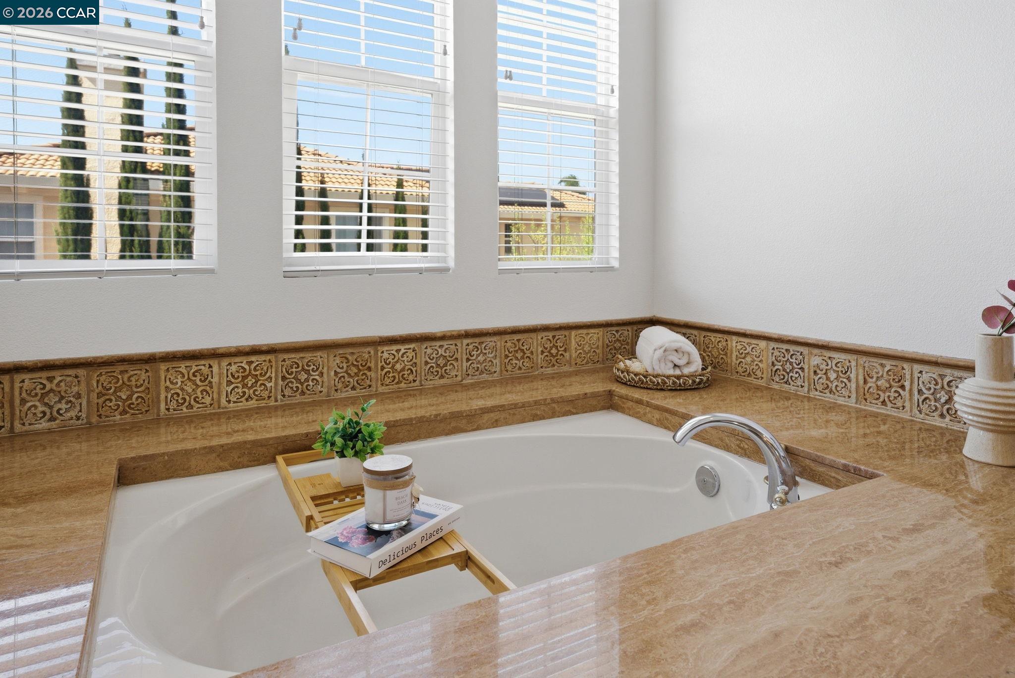 Detail Gallery Image 28 of 60 For 5324 Swainsons Ct, Concord,  CA 94521 - 5 Beds | 4/1 Baths