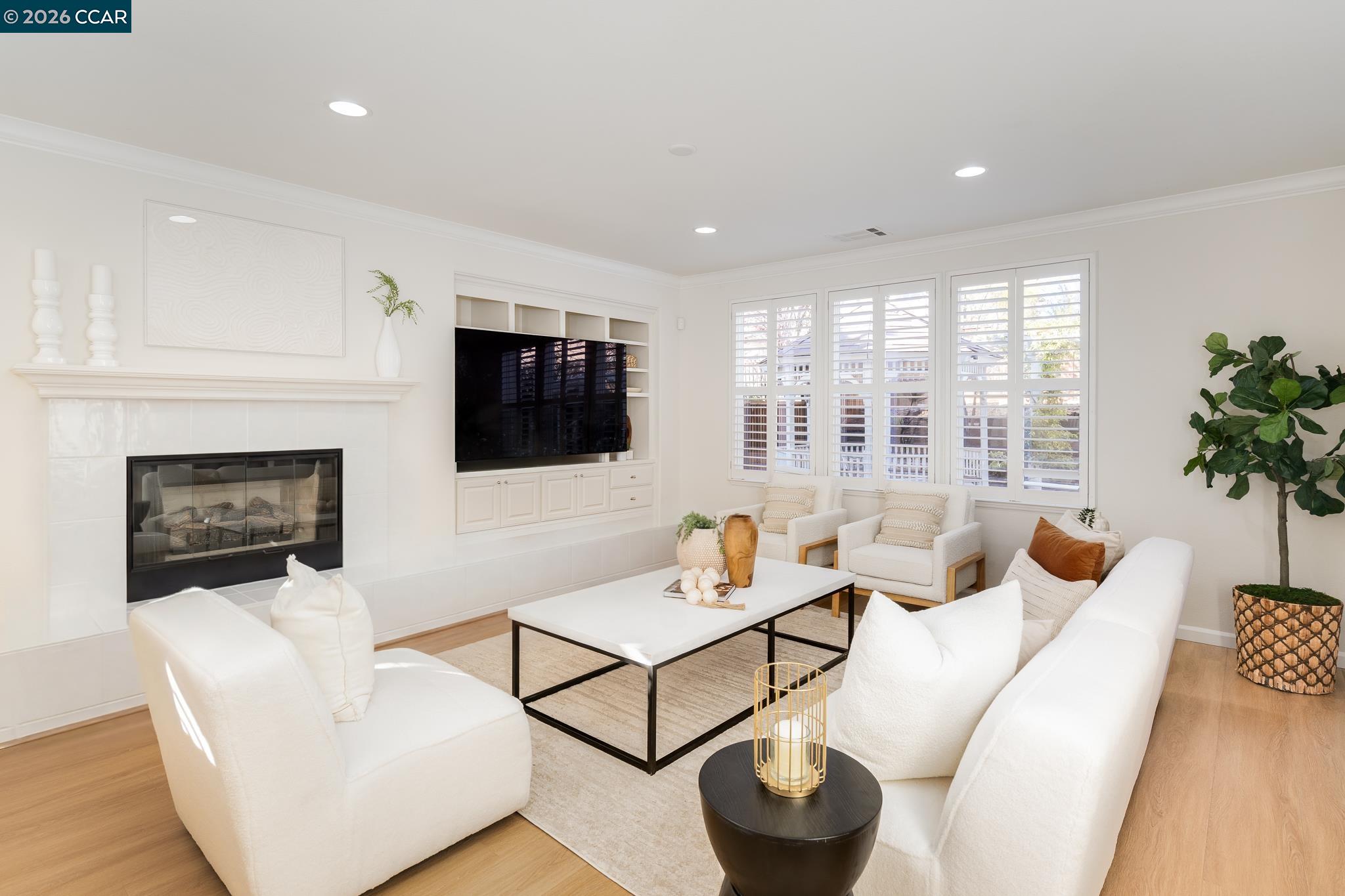 Detail Gallery Image 4 of 27 For 3138 Ashbrook Ln, San Ramon,  CA 94582 - 4 Beds | 3 Baths