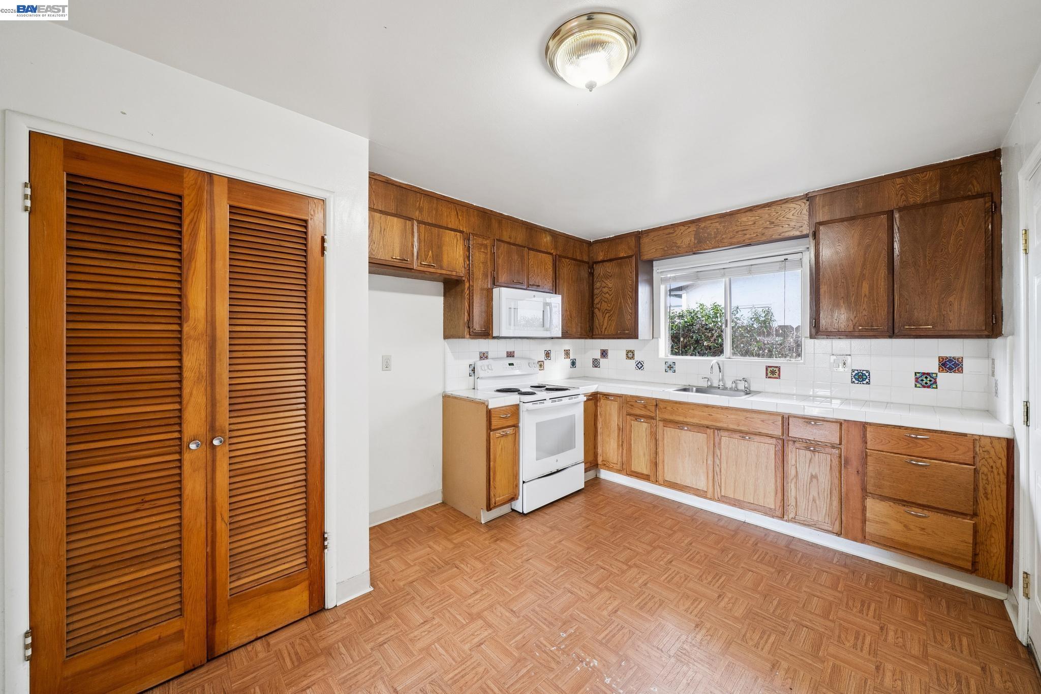 Detail Gallery Image 11 of 38 For 1384 Berry Ln, Brentwood,  CA 94513 - – Beds | – Baths