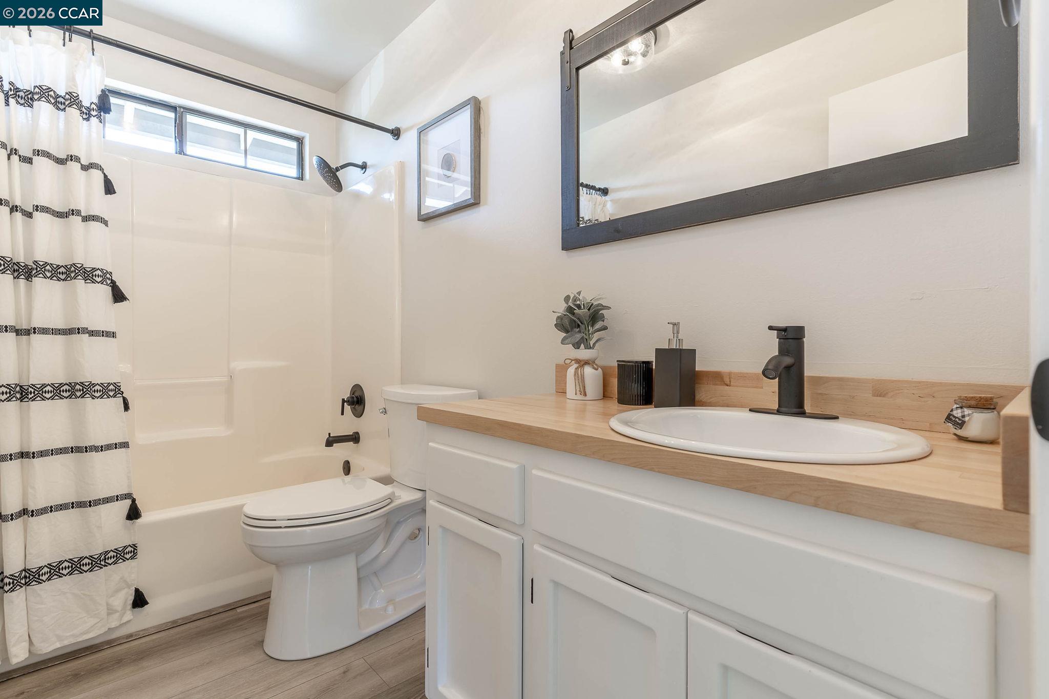 Detail Gallery Image 32 of 47 For 585 Studley St #4,  Sonoma,  CA 95476-6405 - 2 Beds | 2 Baths