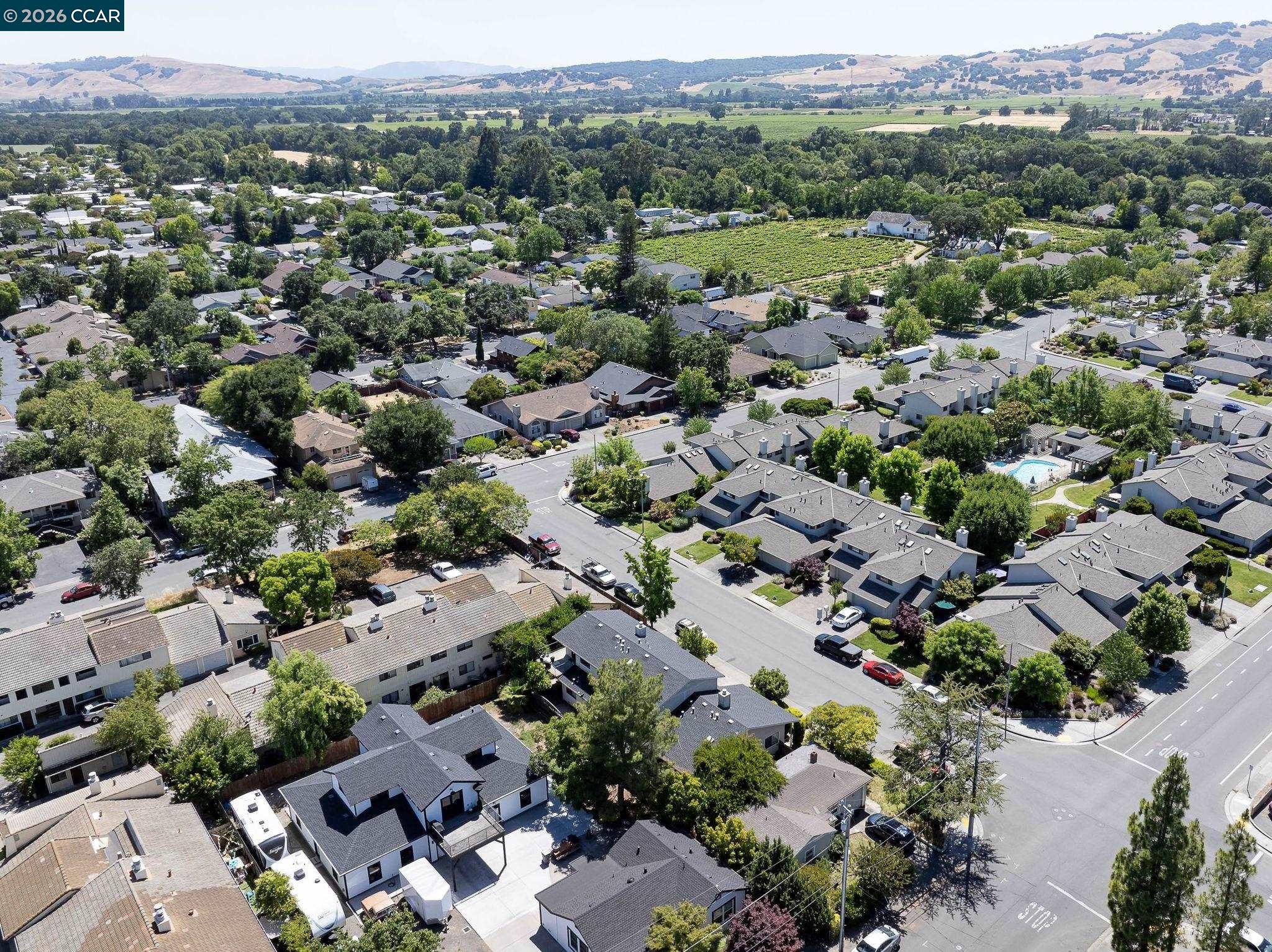 Detail Gallery Image 41 of 47 For 585 Studley St #4,  Sonoma,  CA 95476-6405 - 2 Beds | 2 Baths