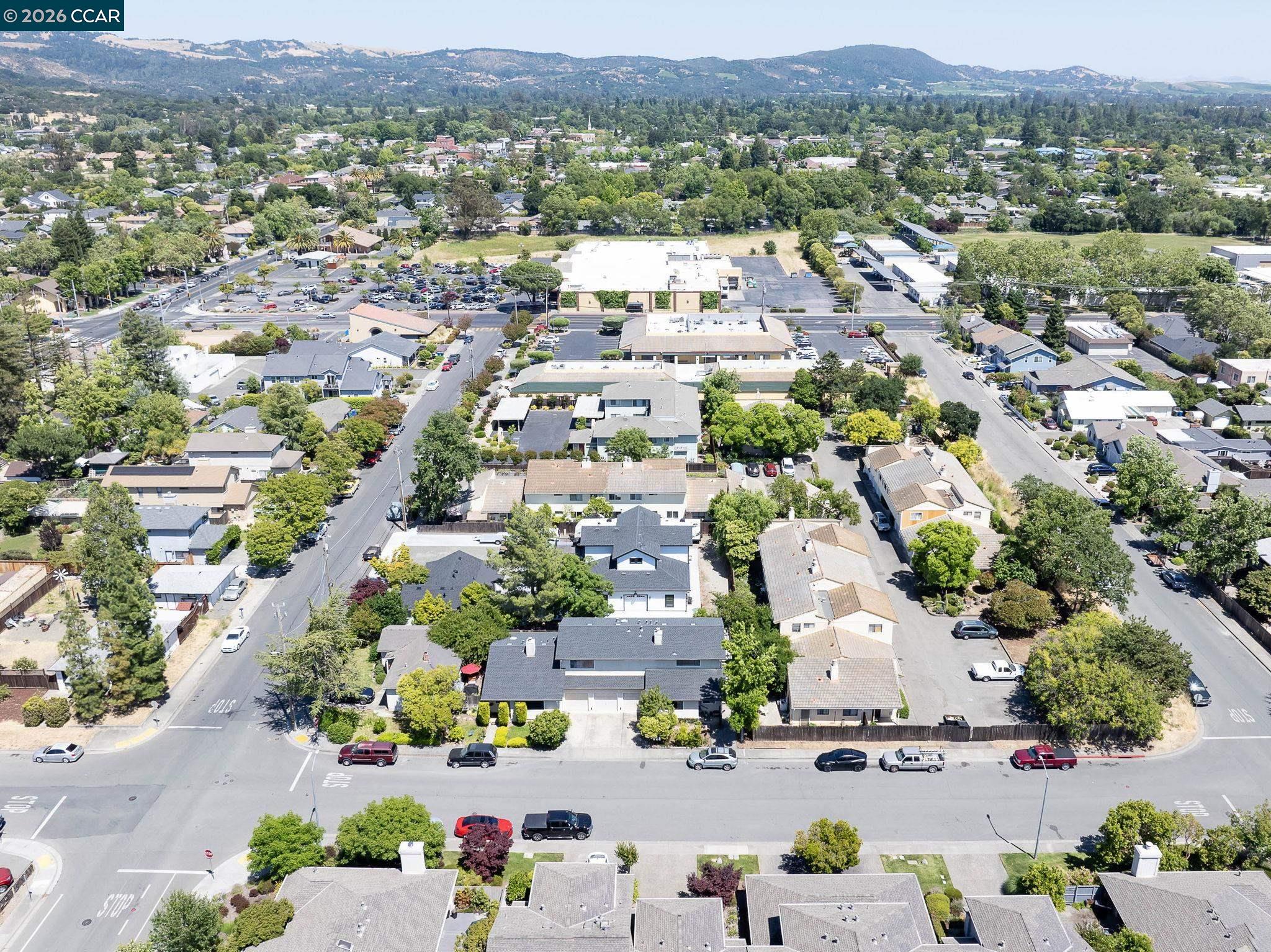 Detail Gallery Image 43 of 47 For 585 Studley St #4,  Sonoma,  CA 95476-6405 - 2 Beds | 2 Baths