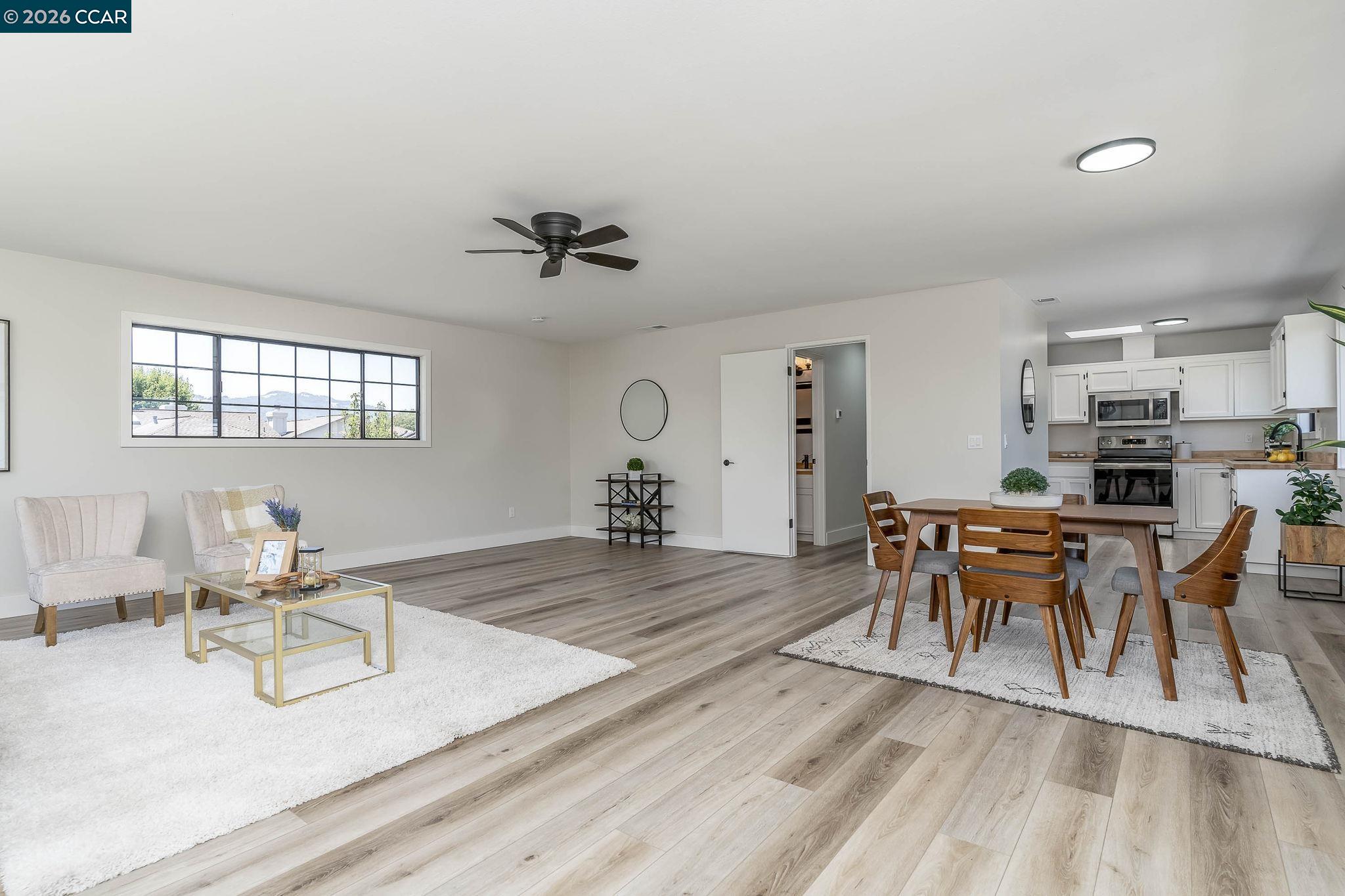 Detail Gallery Image 7 of 47 For 585 Studley St #4,  Sonoma,  CA 95476-6405 - 2 Beds | 2 Baths