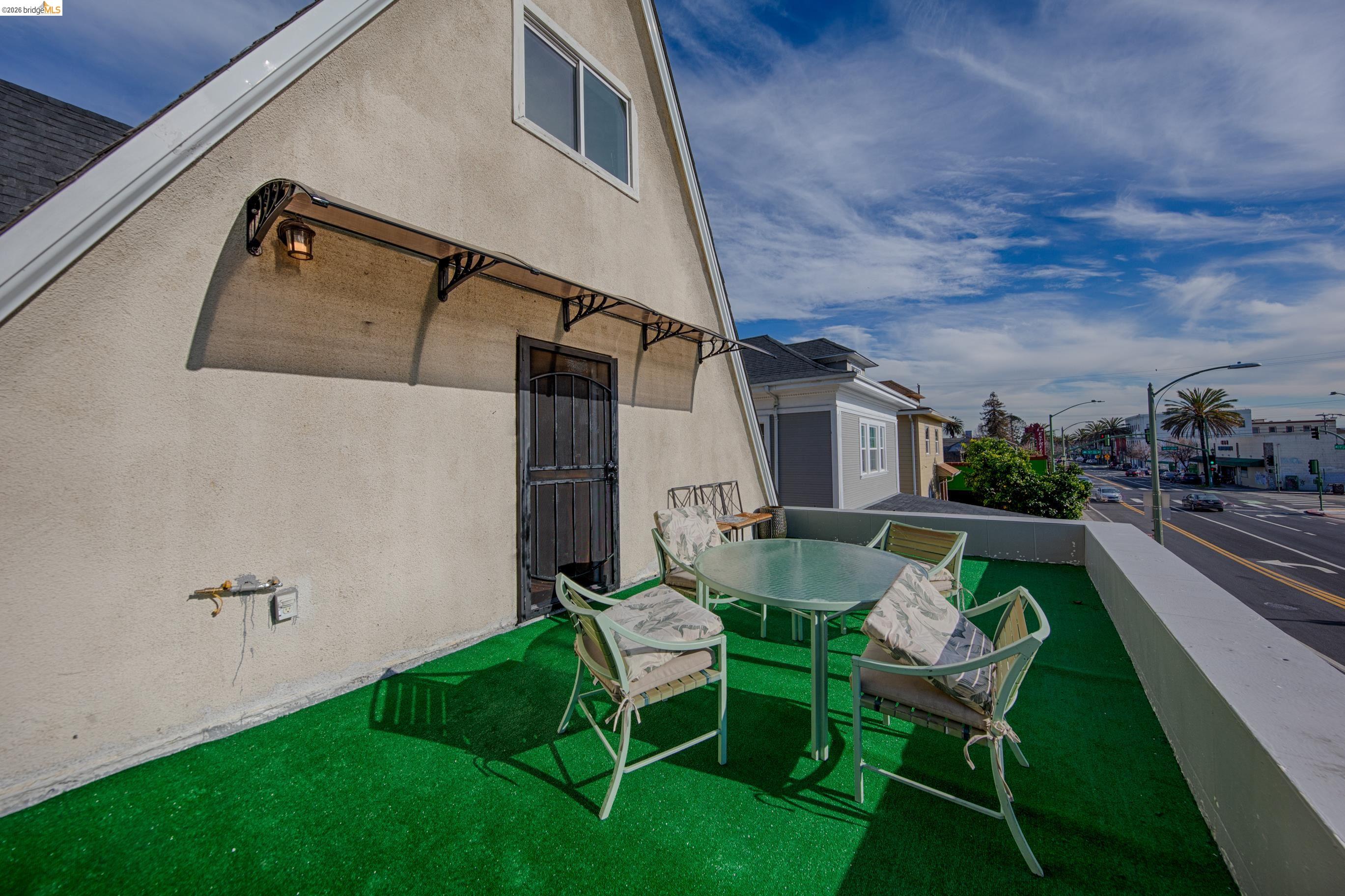 Detail Gallery Image 27 of 28 For 414 E 12th St, Oakland,  CA 94606 - – Beds | – Baths