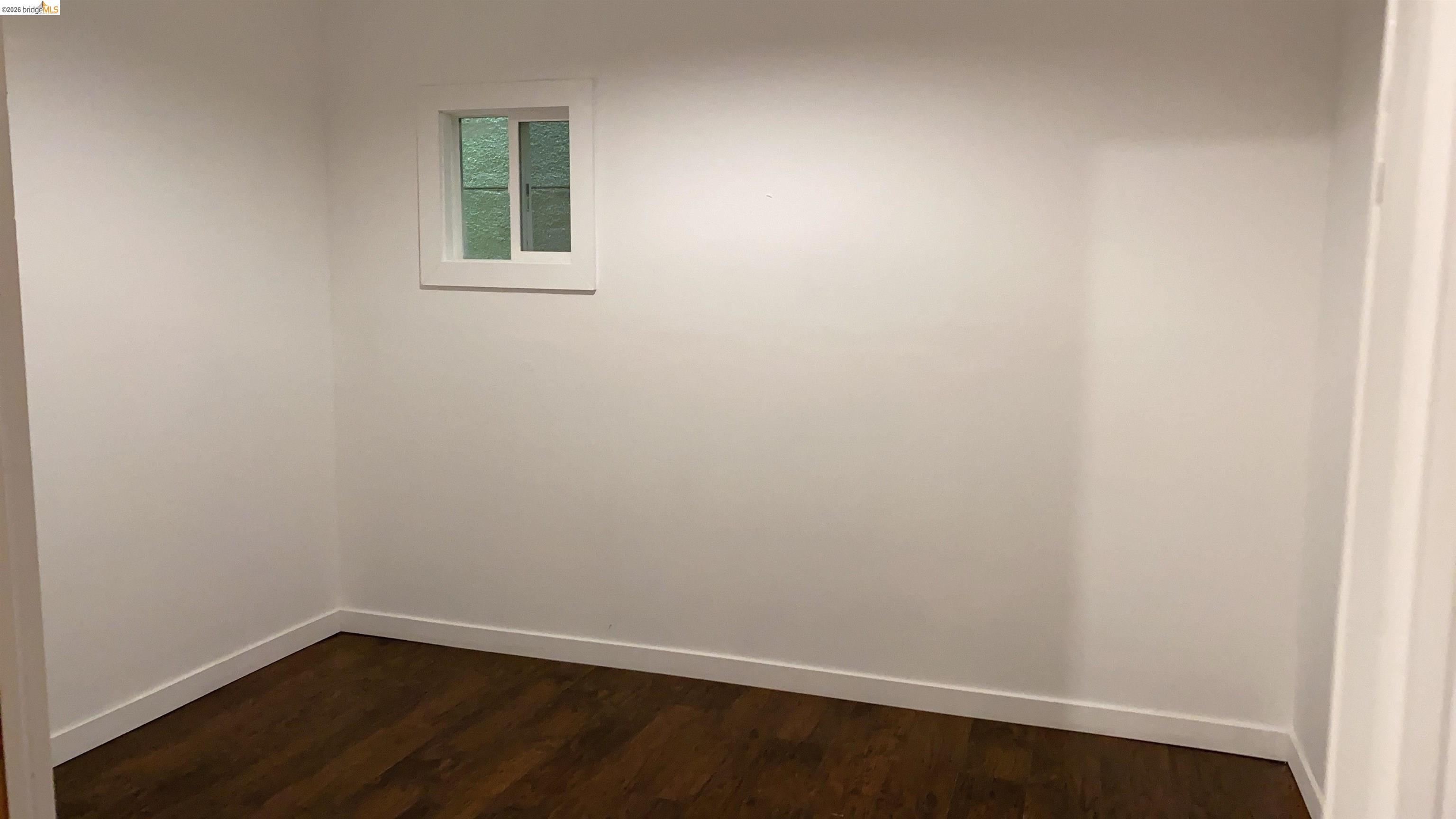 Detail Gallery Image 10 of 28 For 414 E 12th St, Oakland,  CA 94606 - – Beds | – Baths