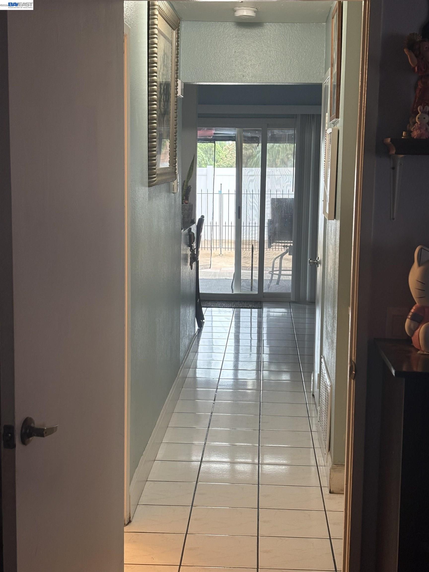 Detail Gallery Image 12 of 17 For 23825 Betts Pl, Moreno Valley,  CA 92553 - 2 Beds | 2/1 Baths