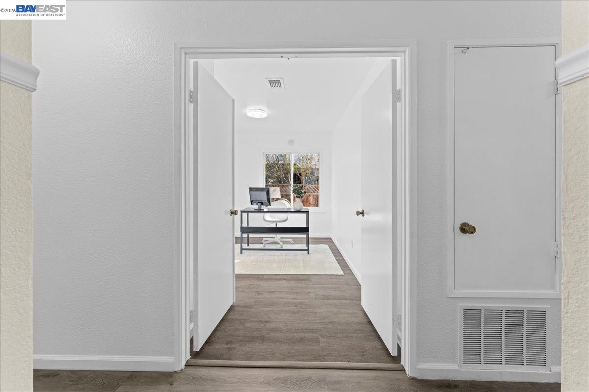 Detail Gallery Image 16 of 52 For 176 Bedford, Hercules,  CA 94547 - 3 Beds | 2 Baths