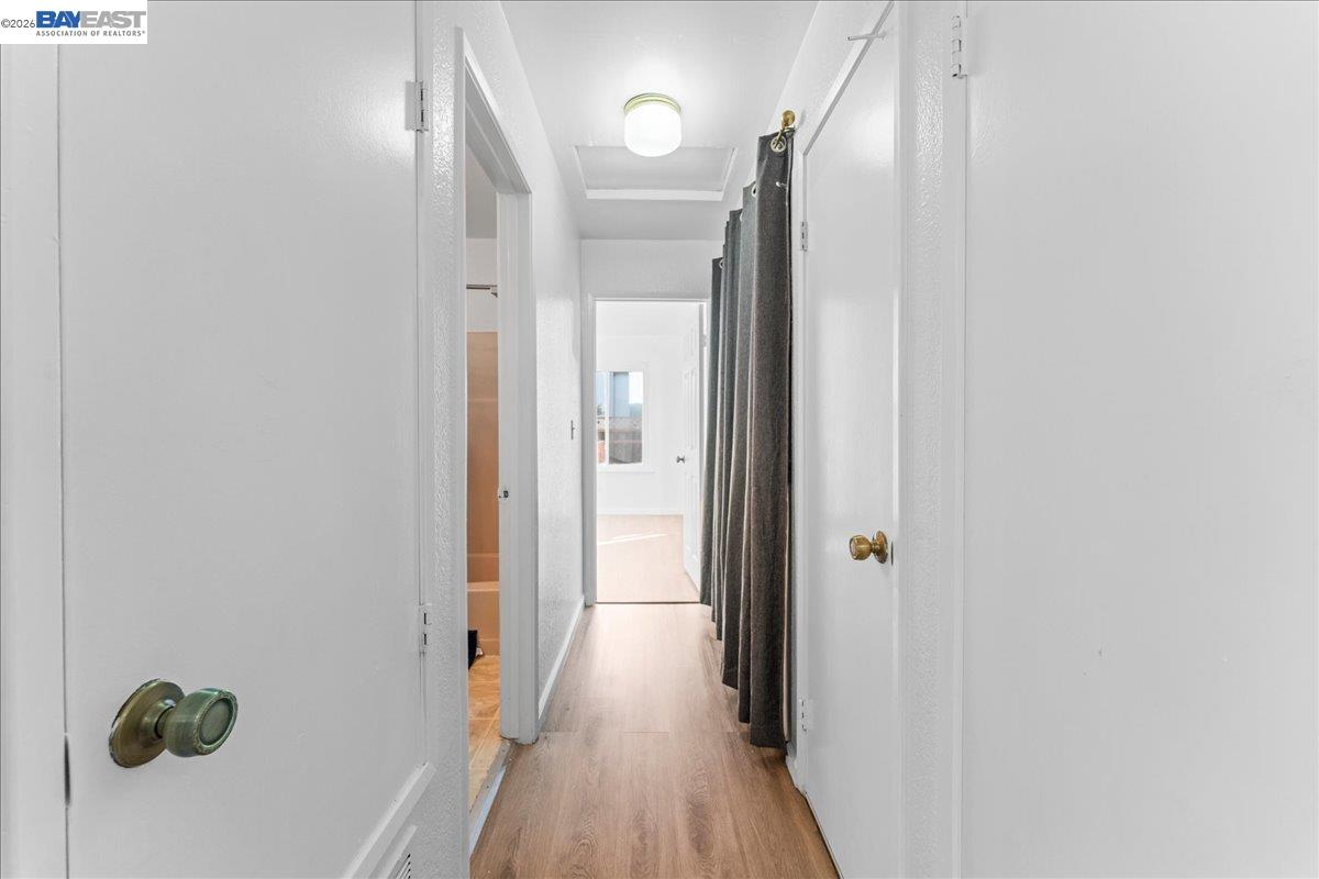 Detail Gallery Image 17 of 52 For 176 Bedford, Hercules,  CA 94547 - 3 Beds | 2 Baths