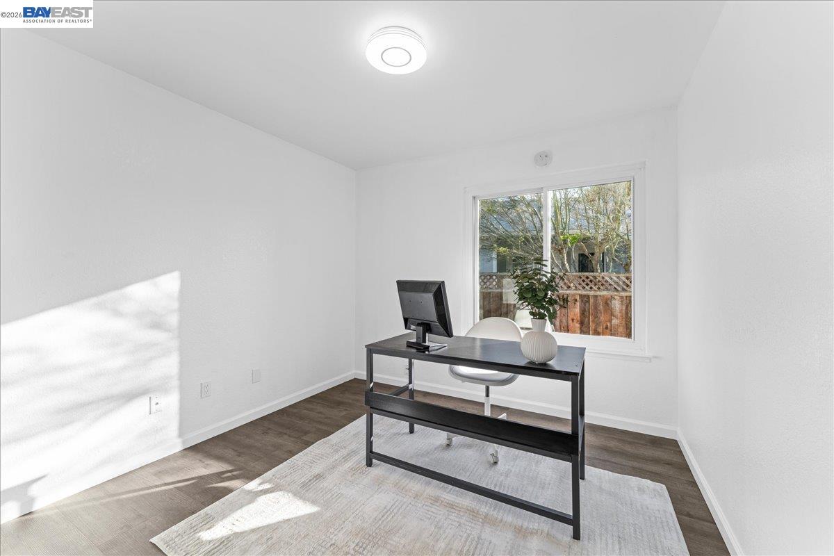 Detail Gallery Image 18 of 52 For 176 Bedford, Hercules,  CA 94547 - 3 Beds | 2 Baths