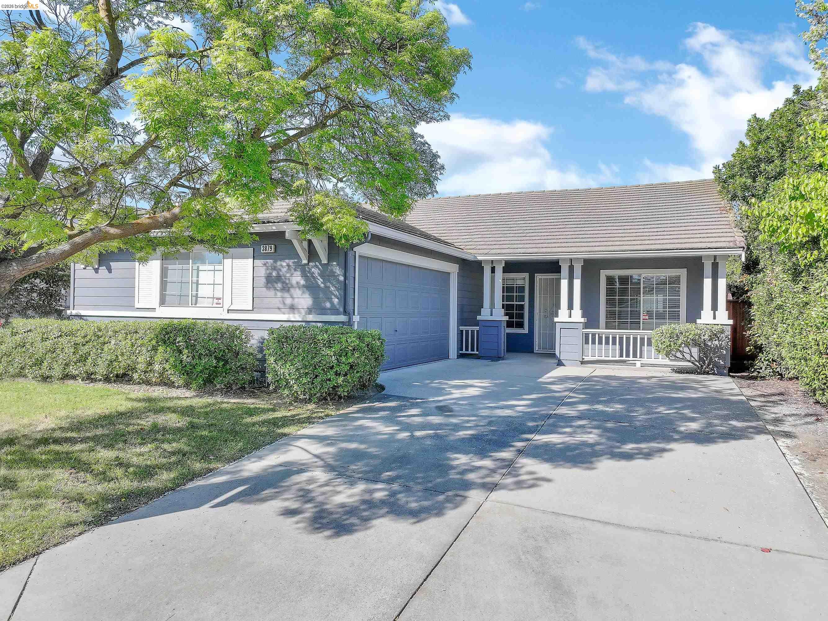 Front Image Thumbnail for EB41126587