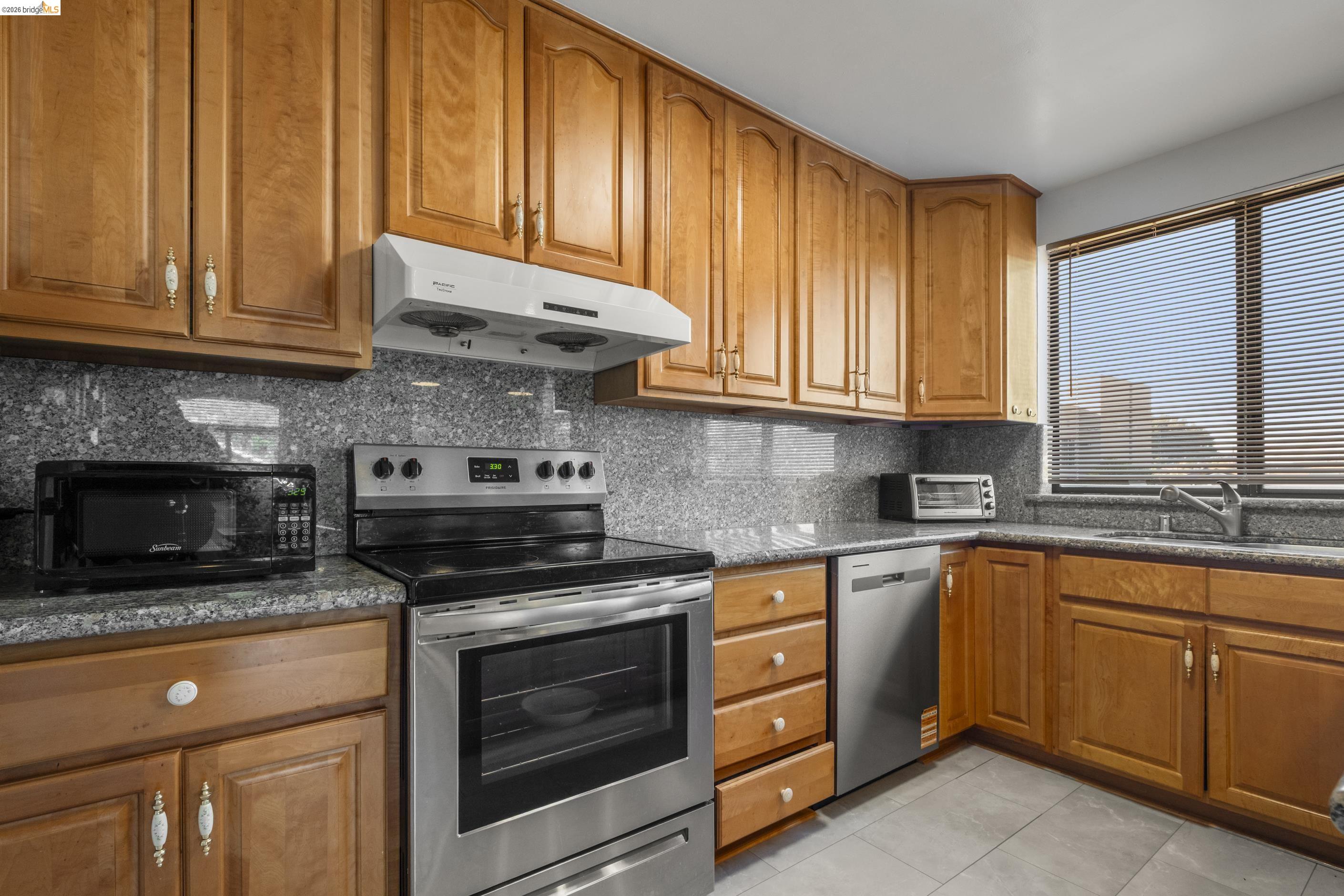 Photo #7: 41126588 Listing: Photo #7