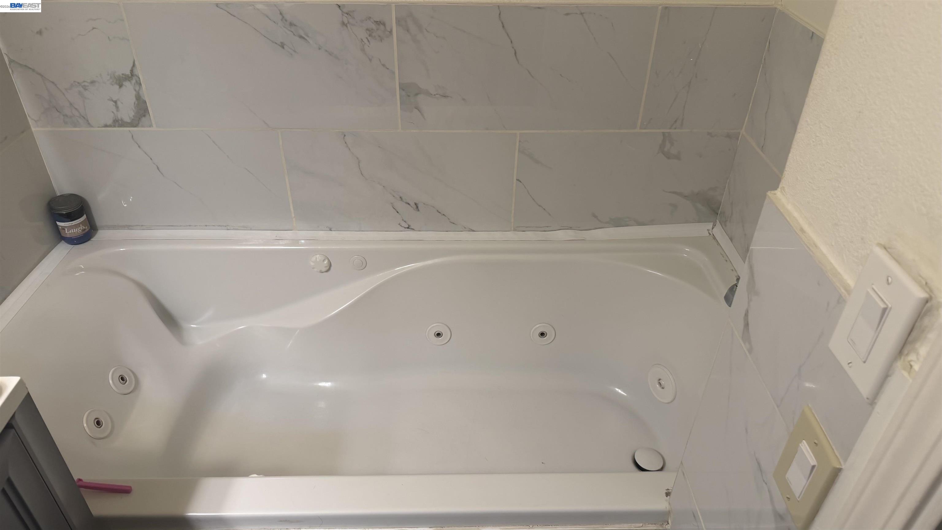 Detail Gallery Image 2 of 24 For Pyrenees Ave, Stockton,  CA 95210-0001 - 4 Beds | 2/1 Baths