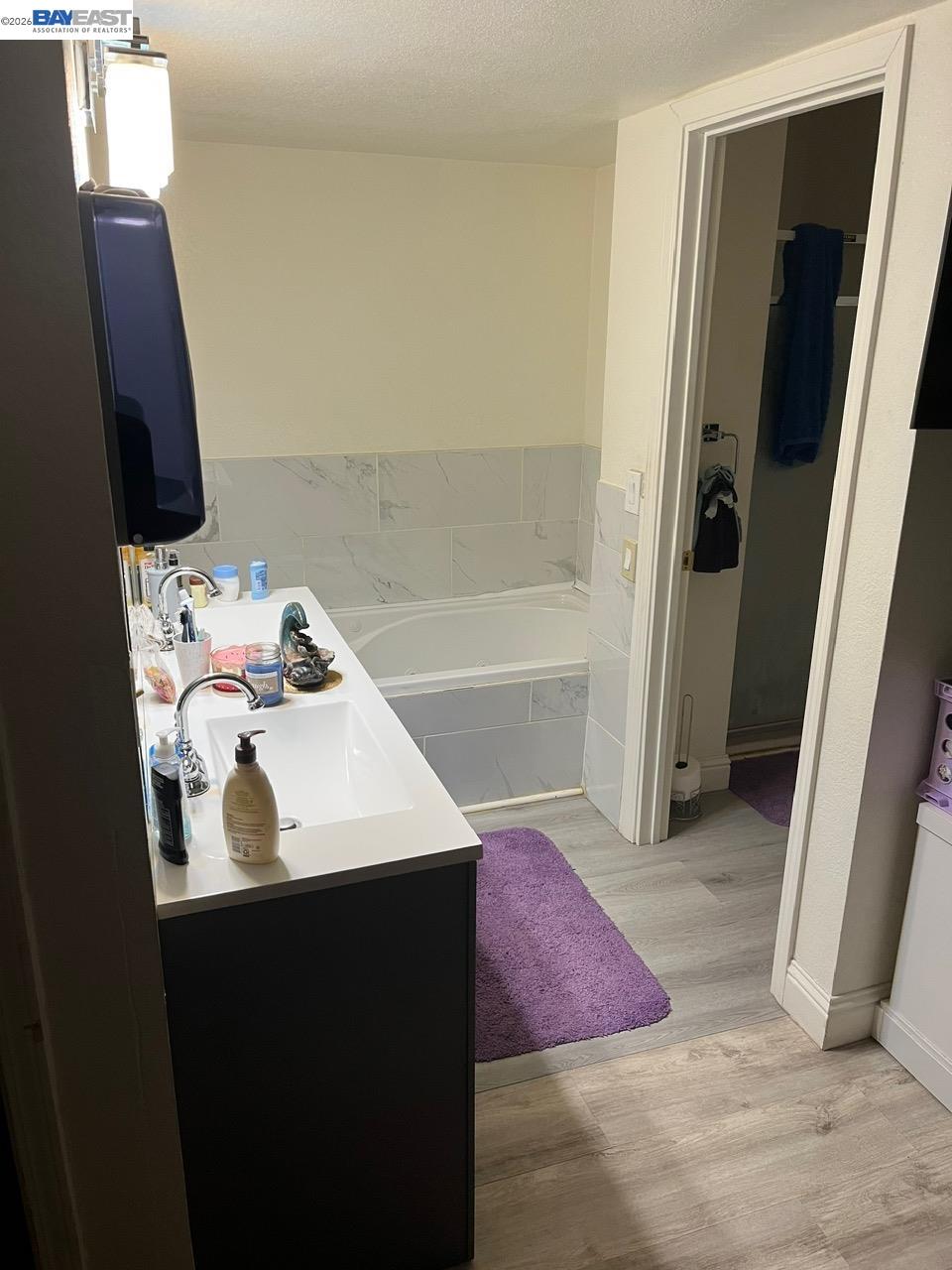 Detail Gallery Image 4 of 24 For Pyrenees Ave, Stockton,  CA 95210-0001 - 4 Beds | 2/1 Baths