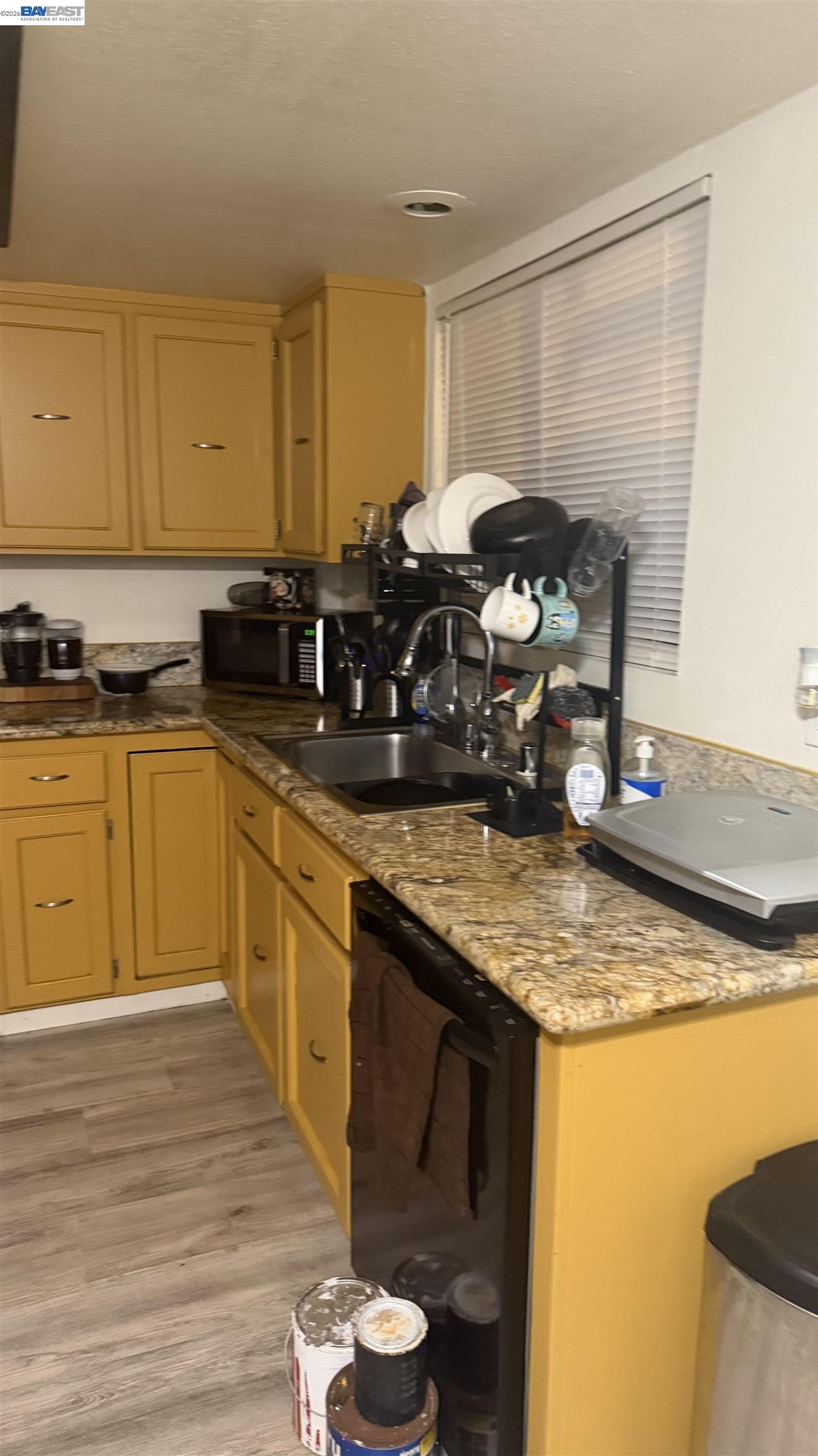 Detail Gallery Image 6 of 8 For Pyrenees Ave, Stockton,  CA 95210-0001 - 4 Beds | 2/1 Baths