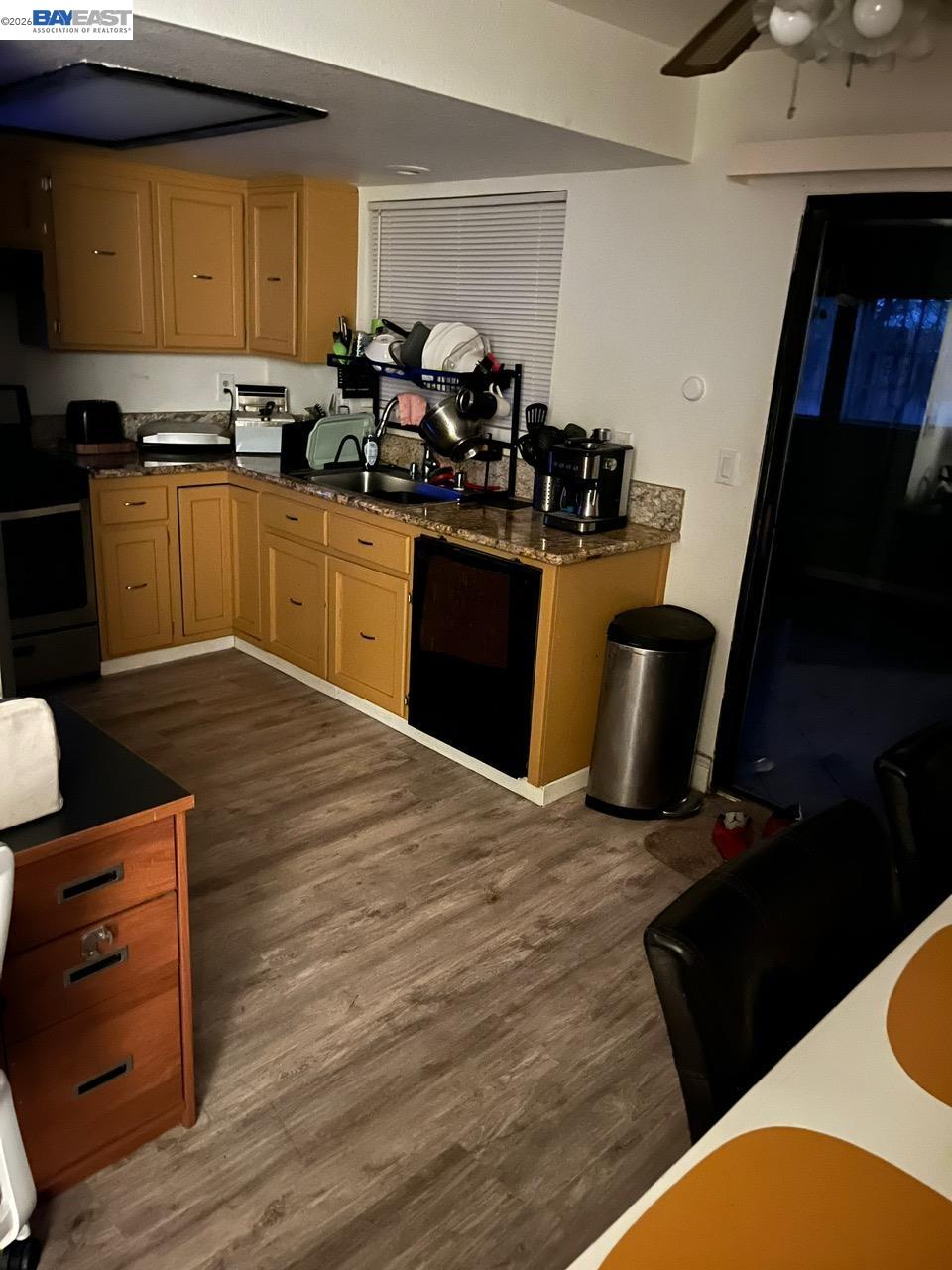 Detail Gallery Image 7 of 24 For Pyrenees Ave, Stockton,  CA 95210-0001 - 4 Beds | 2/1 Baths