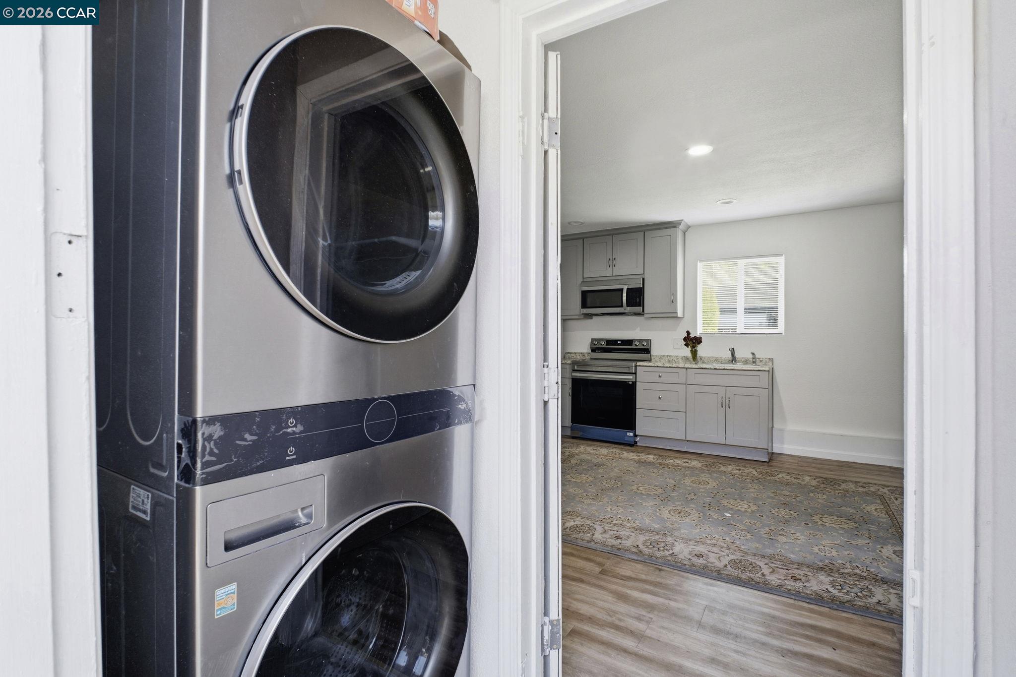 Detail Gallery Image 35 of 42 For 26147 Danforth Ln, Hayward,  CA 94545 - 5 Beds | 3 Baths