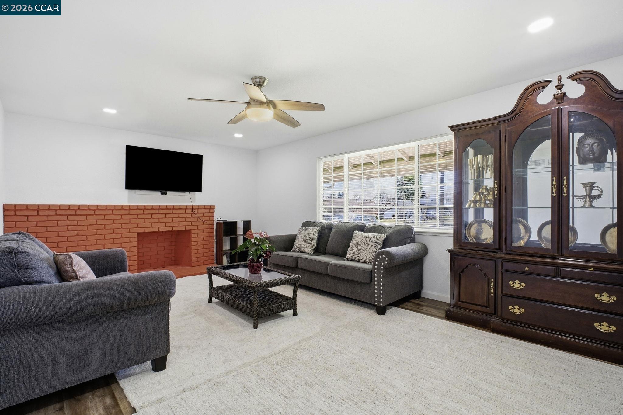 26147 Danforth Ln, Hayward, CA, 94545