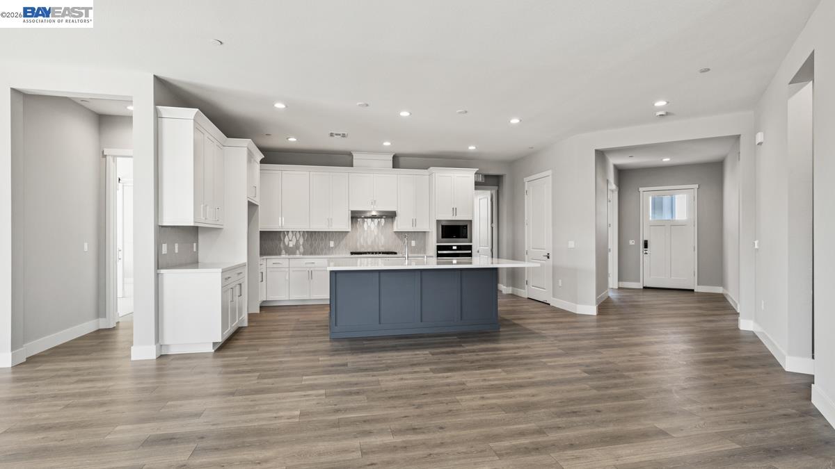 Detail Gallery Image 4 of 41 For 756 Conrad Street, Manteca,  CA 95336 - 2 Beds | 2/1 Baths