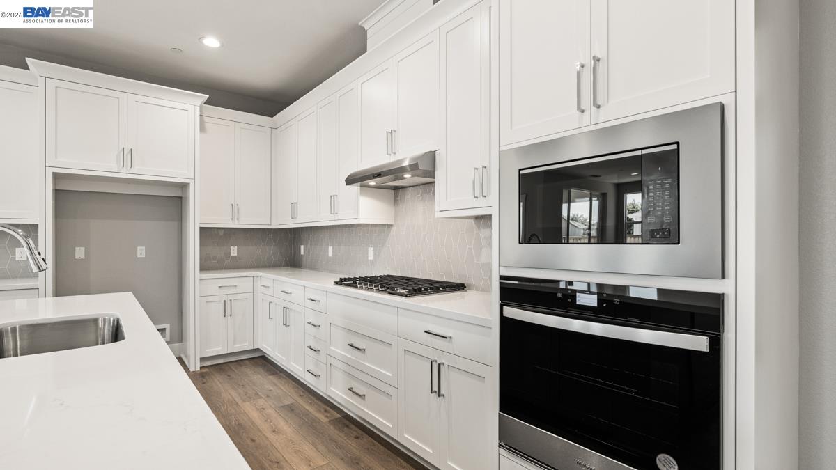 Detail Gallery Image 6 of 41 For 756 Conrad Street, Manteca,  CA 95336 - 2 Beds | 2/1 Baths