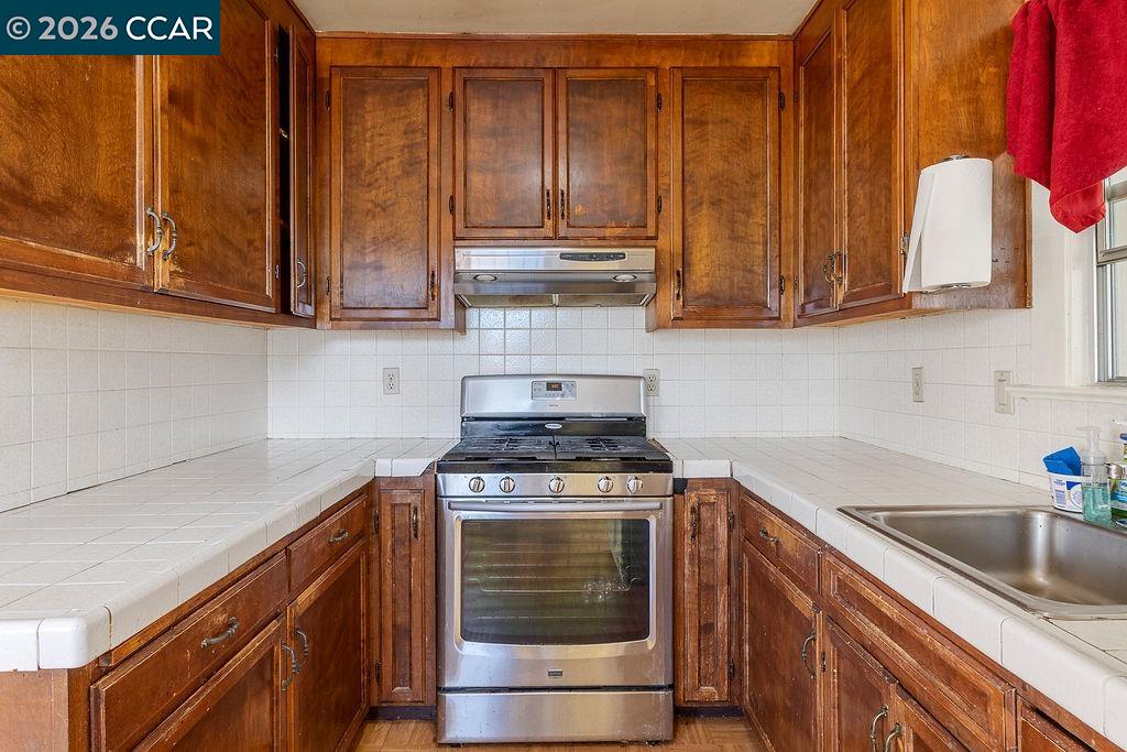 Detail Gallery Image 7 of 30 For 1100 Pennsylvania Ave, Richmond,  CA 94801 - 2 Beds | 1 Baths