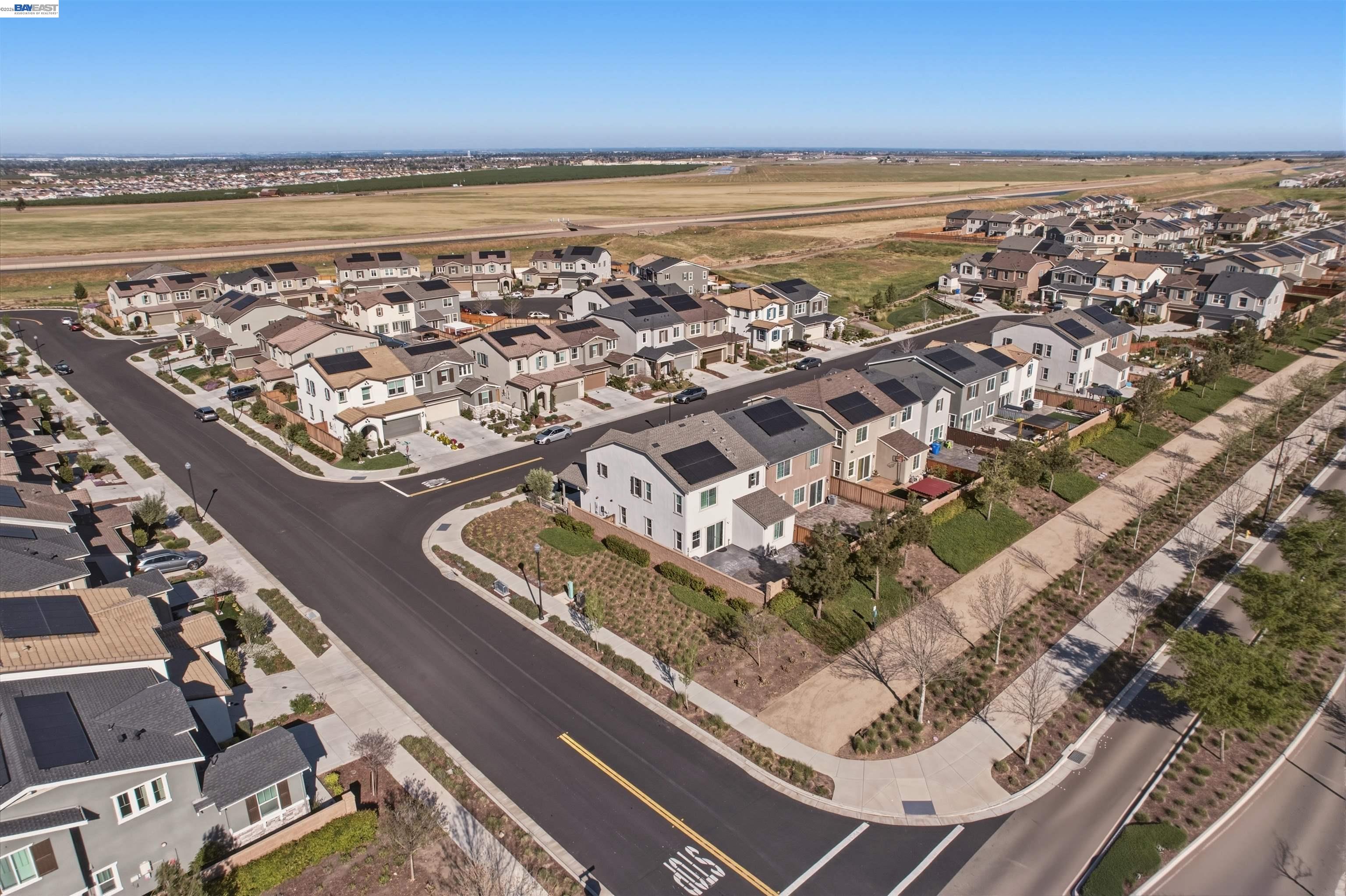 Detail Gallery Image 37 of 60 For 5717 Tournament Ct, Tracy,  CA 95377 - 4 Beds | 3 Baths