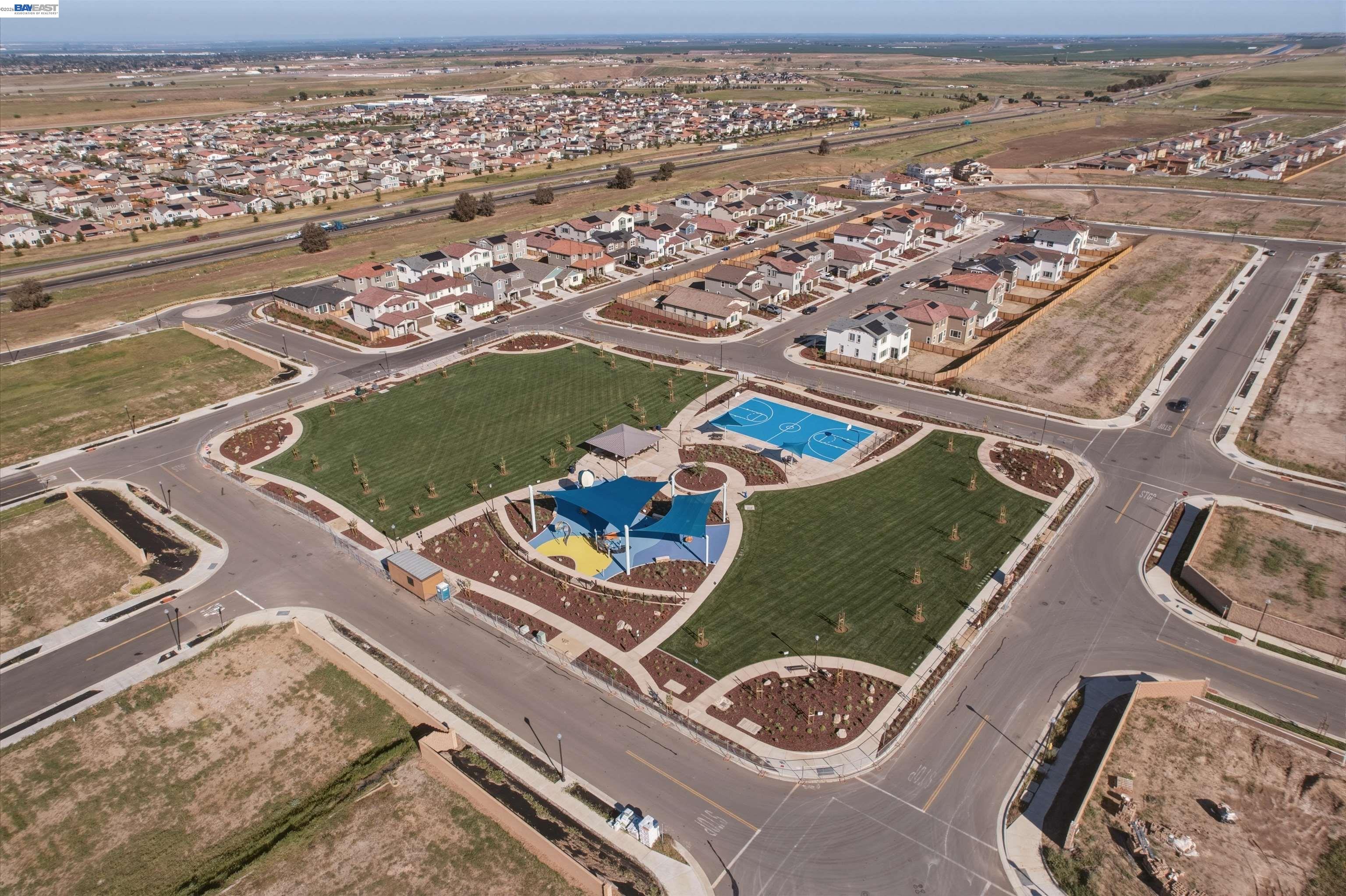 Detail Gallery Image 40 of 60 For 5717 Tournament Ct, Tracy,  CA 95377 - 4 Beds | 3 Baths